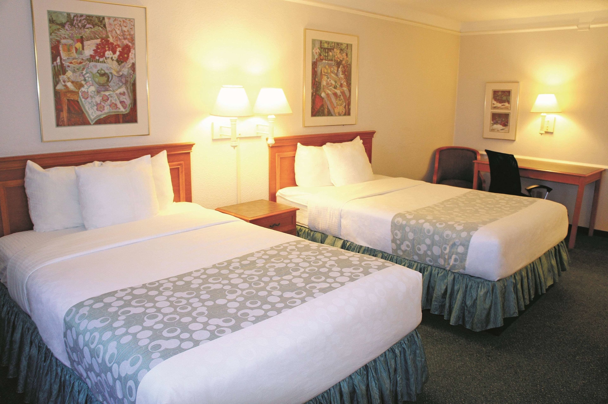La Quinta Inn by Wyndham Kansas City Lenexa
