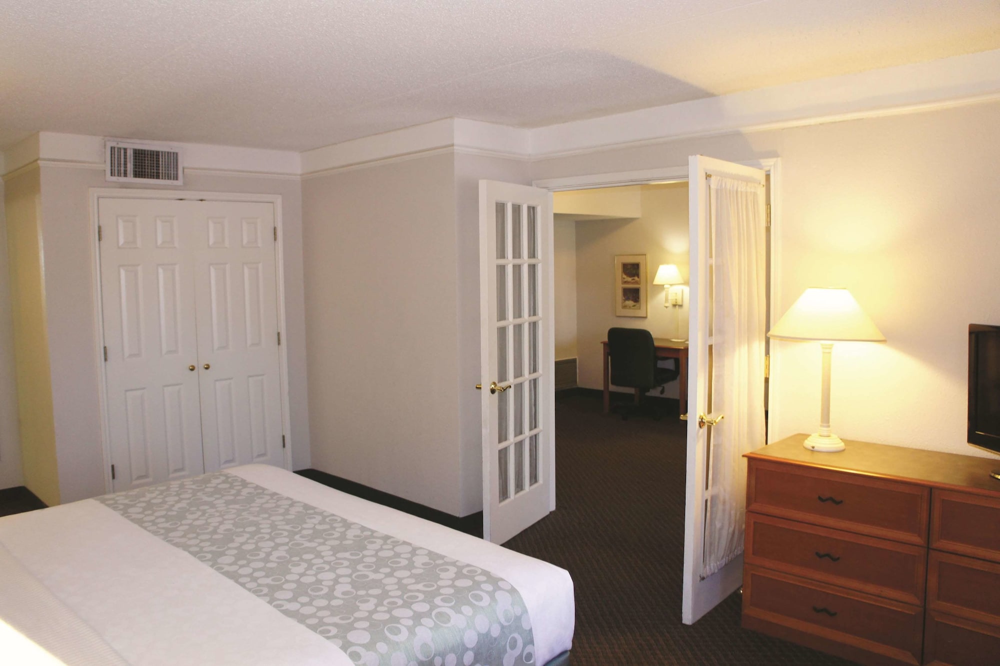 La Quinta Inn by Wyndham Kansas City Lenexa