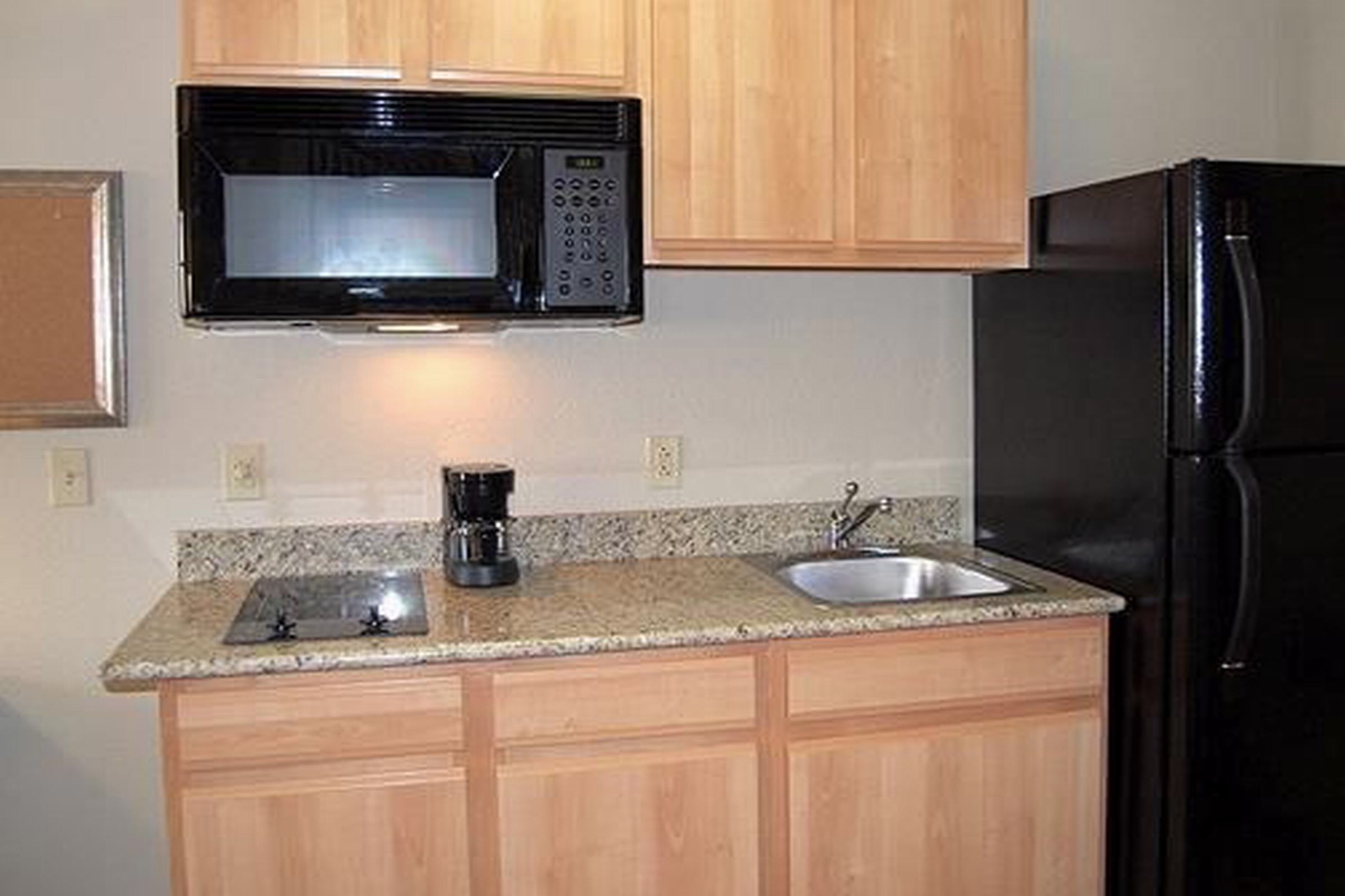 Studio 6 Lenexa, KS - Overland Park