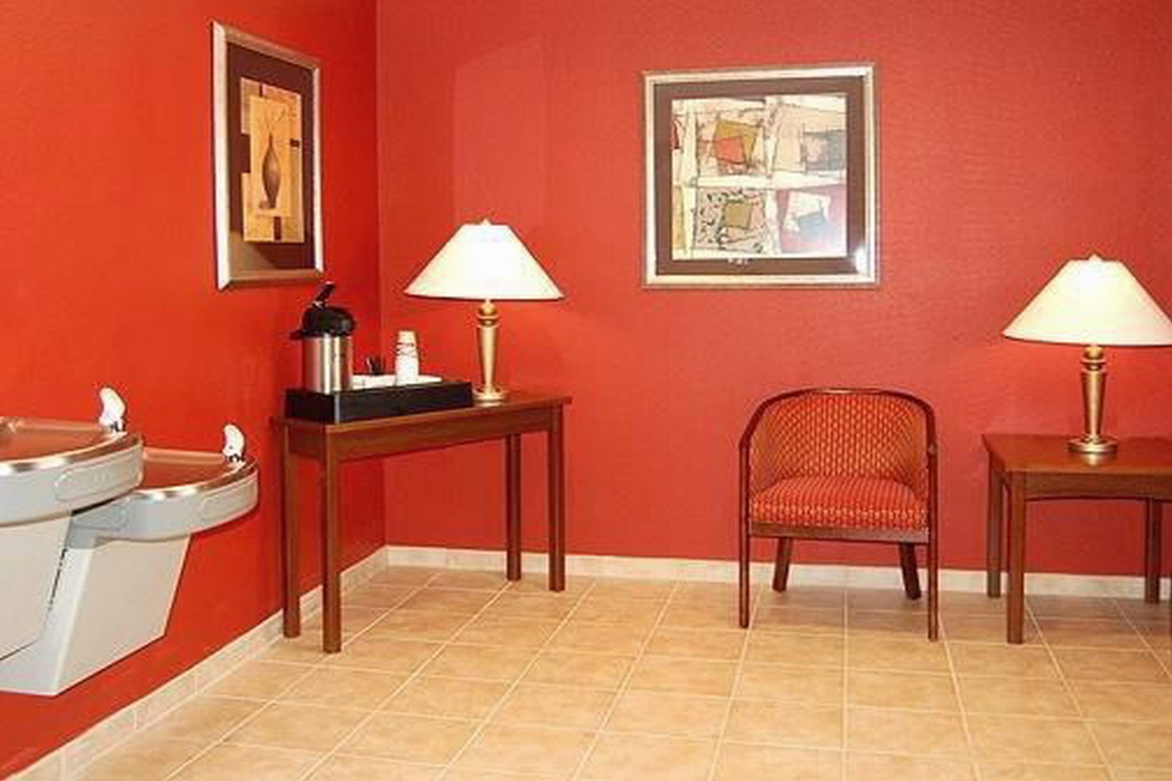 Studio 6 Lenexa, KS - Overland Park