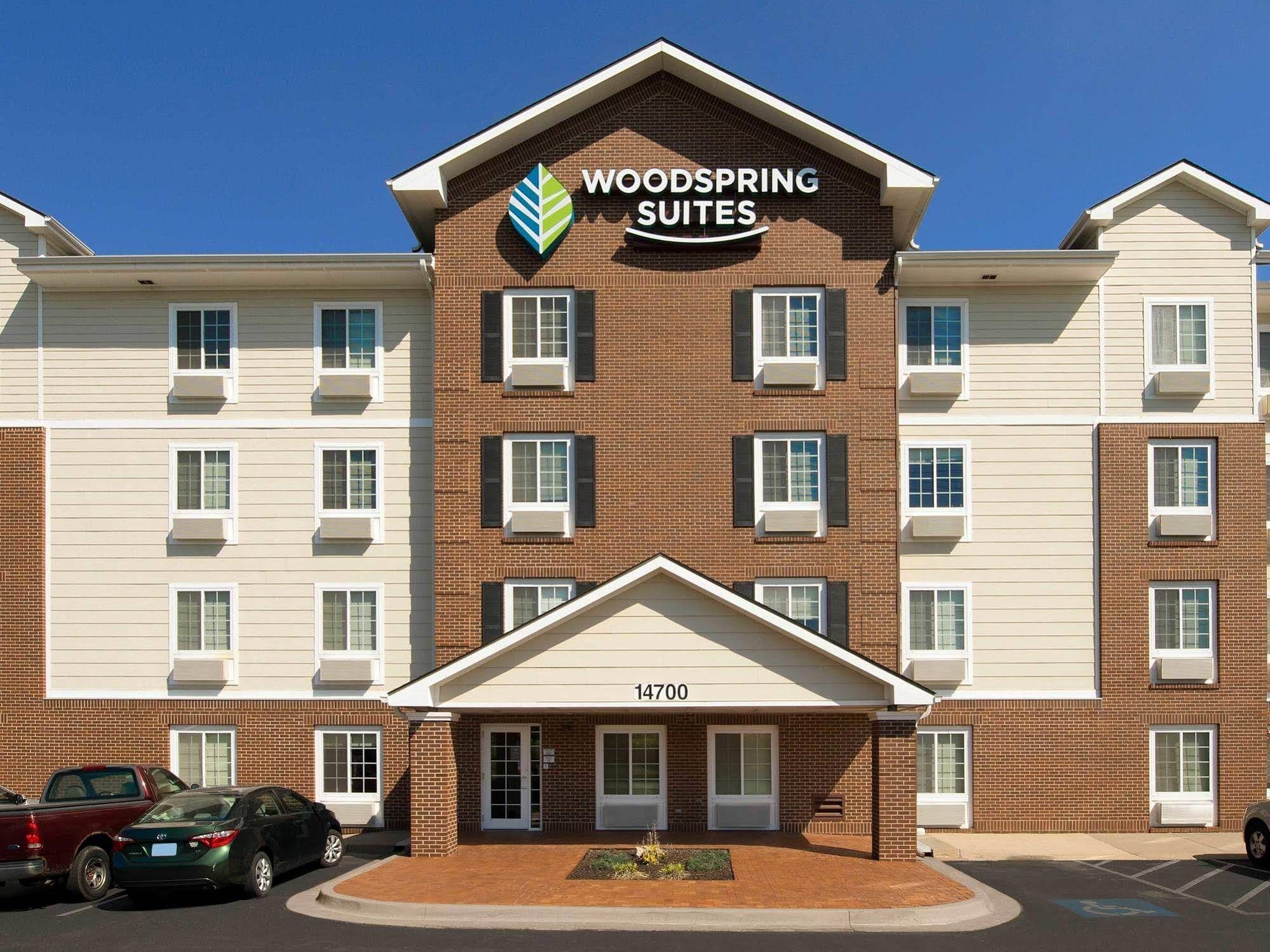 Woodspring Suites Kansas City Lenexa