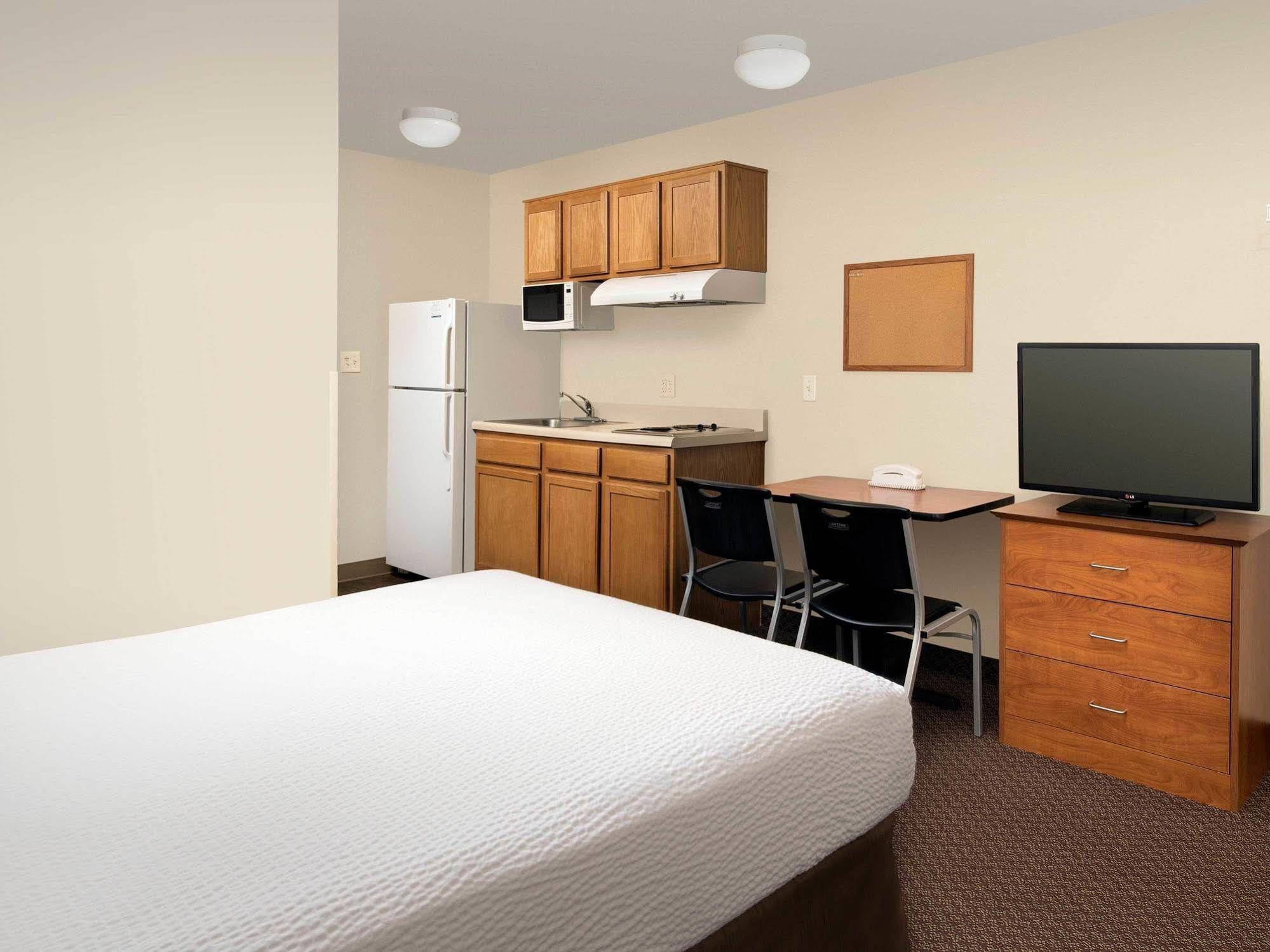 Woodspring Suites Kansas City Lenexa