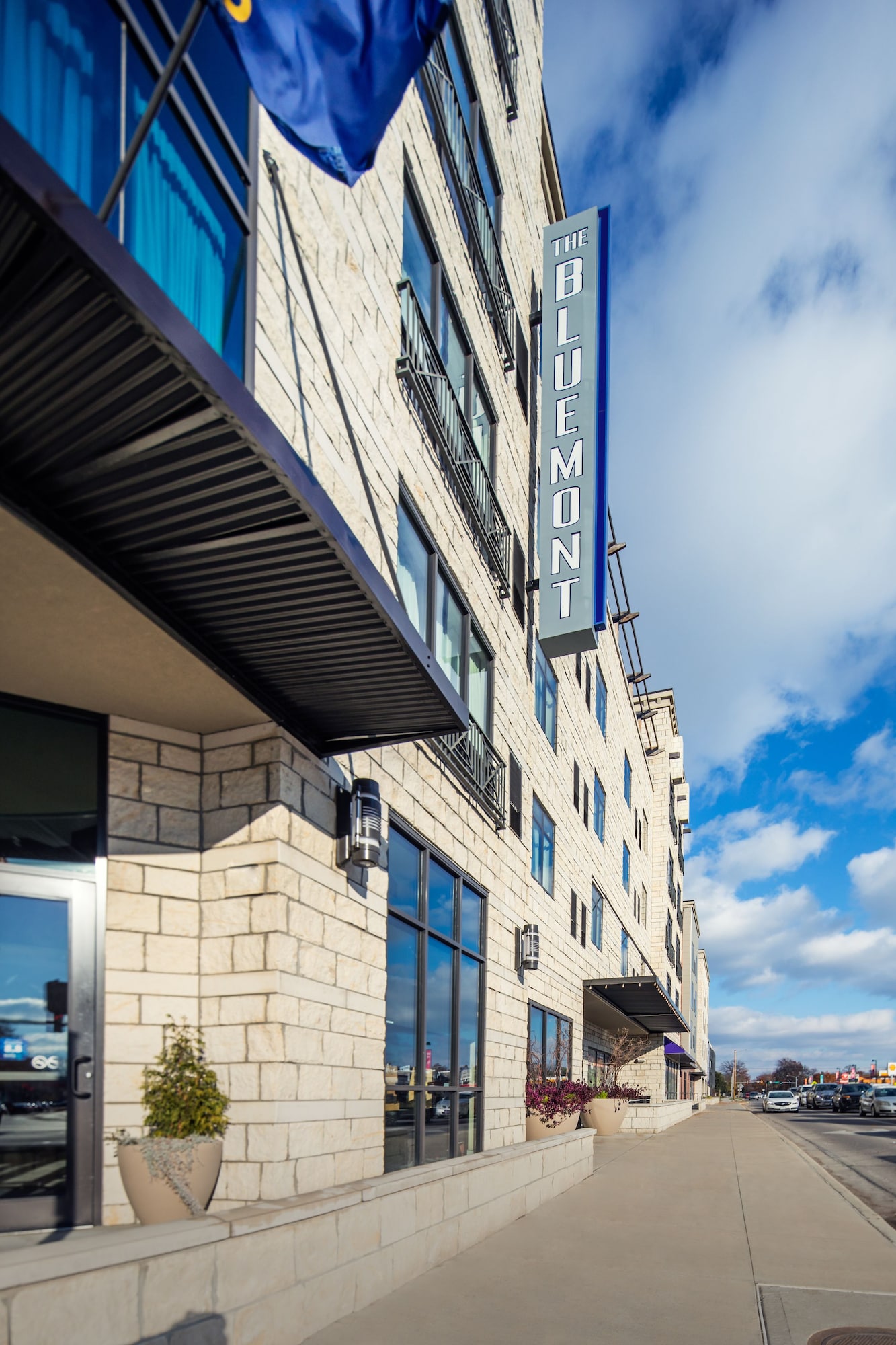 Bluemont Hotel