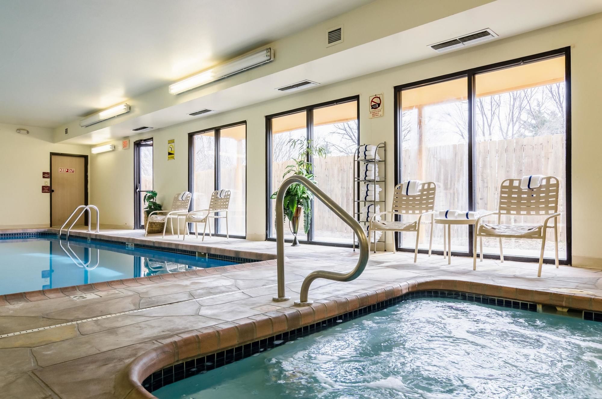 Quality Inn & Suites