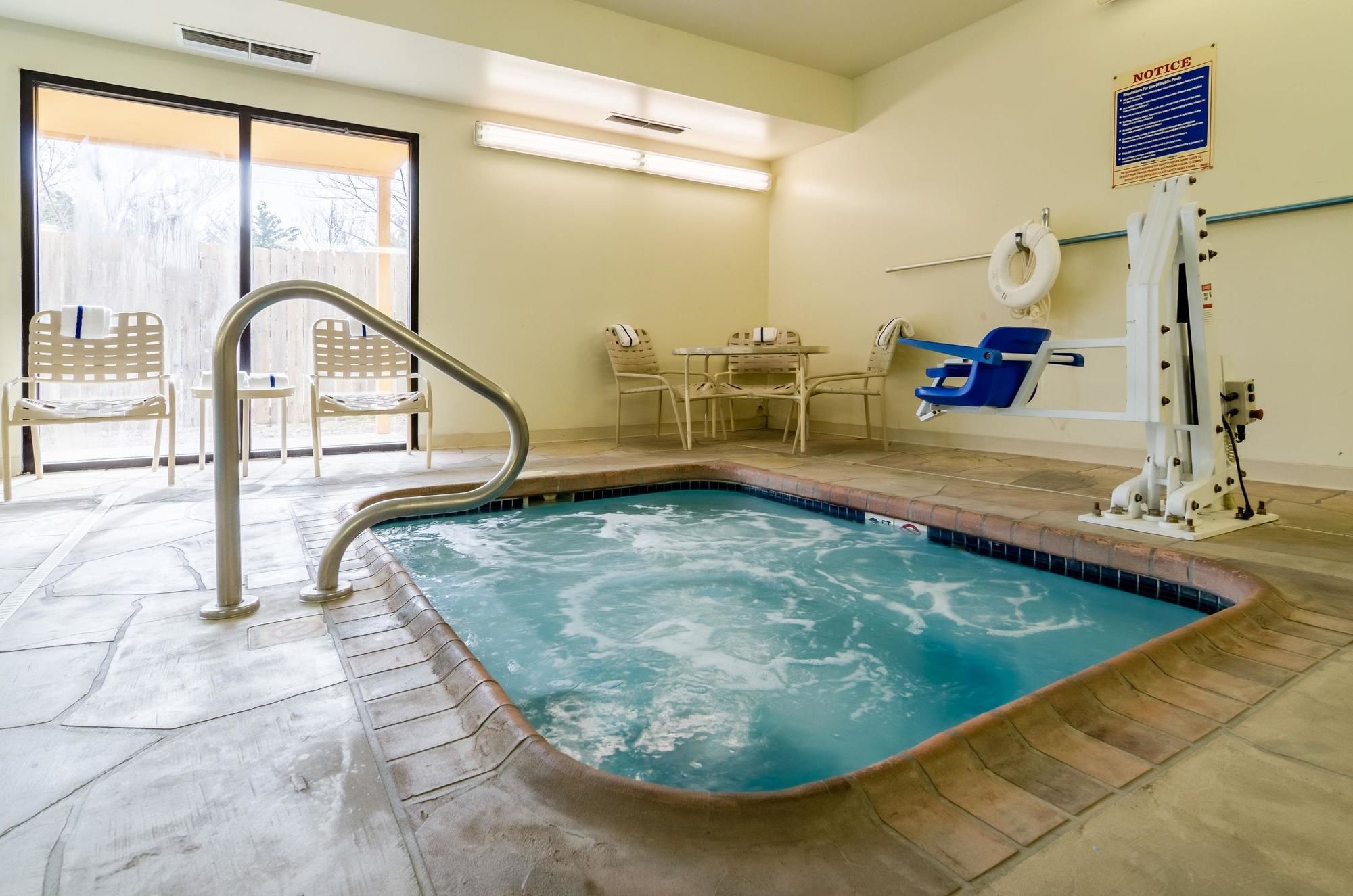 Quality Inn & Suites