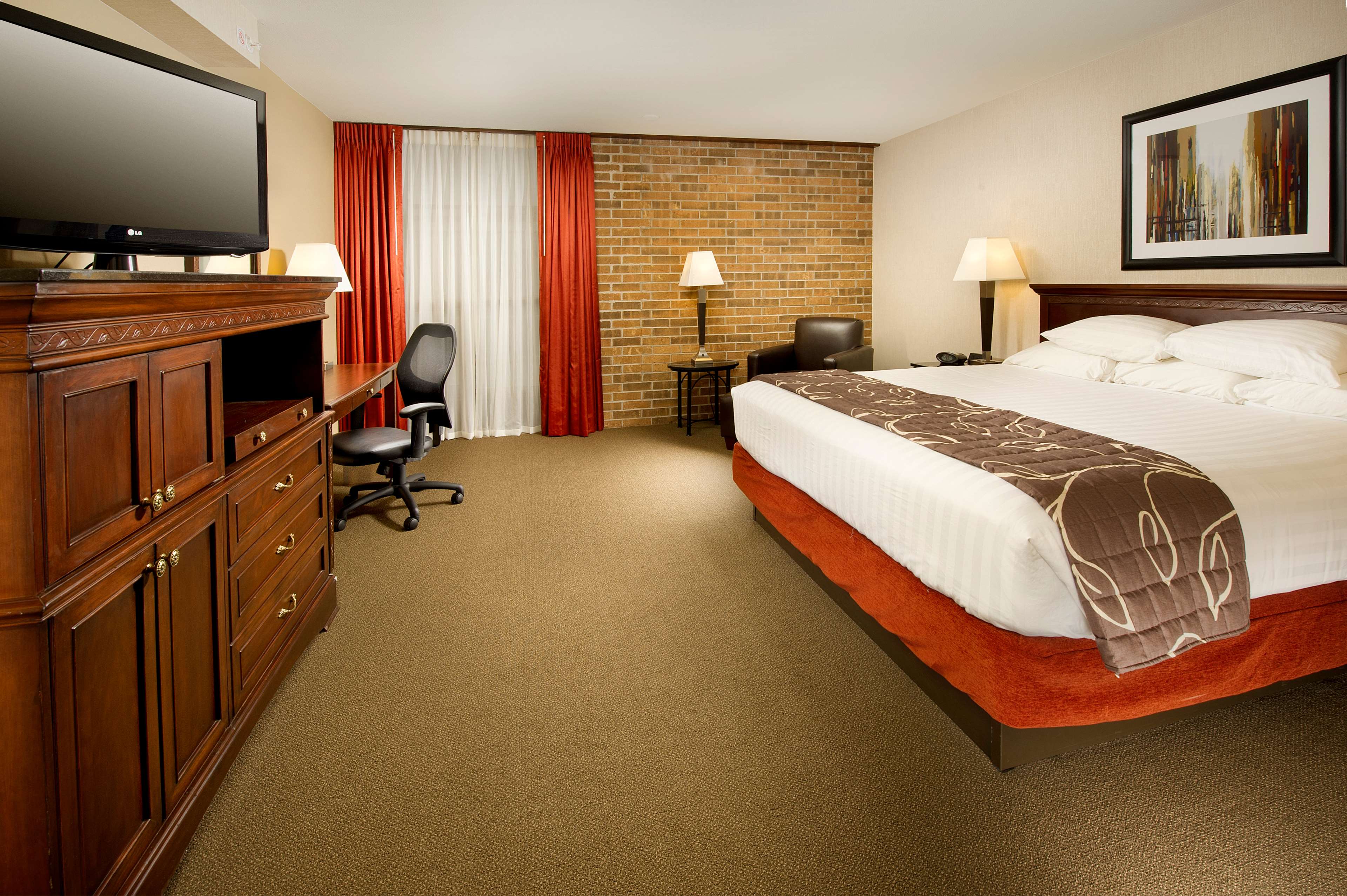Hotel Lotus Kansas City Merriam