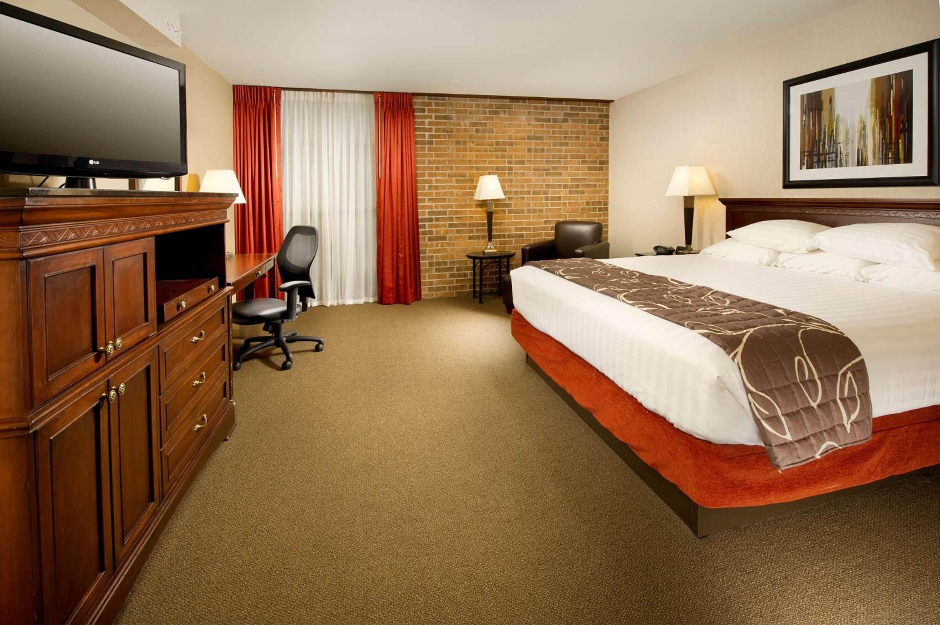 Hotel Lotus Kansas City Merriam