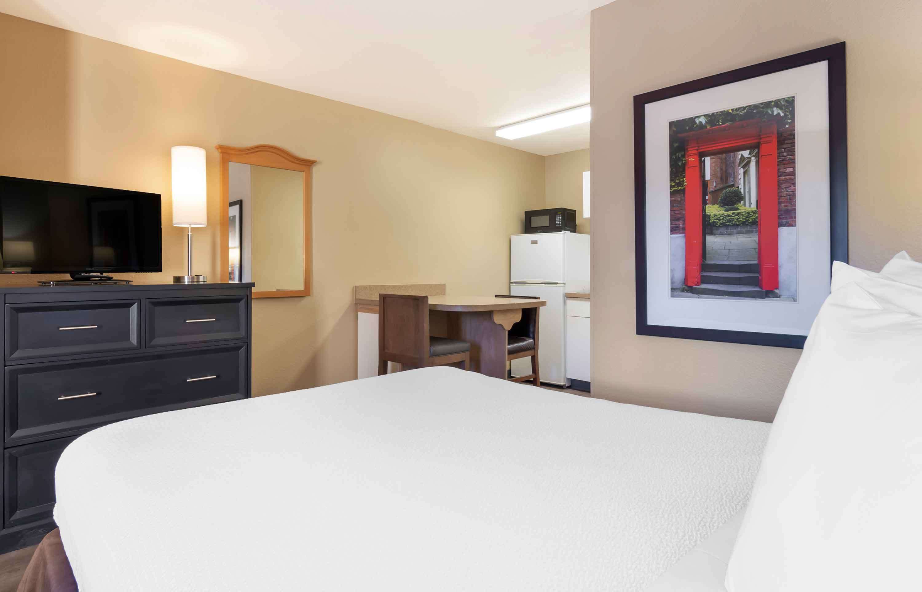 Extended Stay America Kansas City Shawnee Mission
