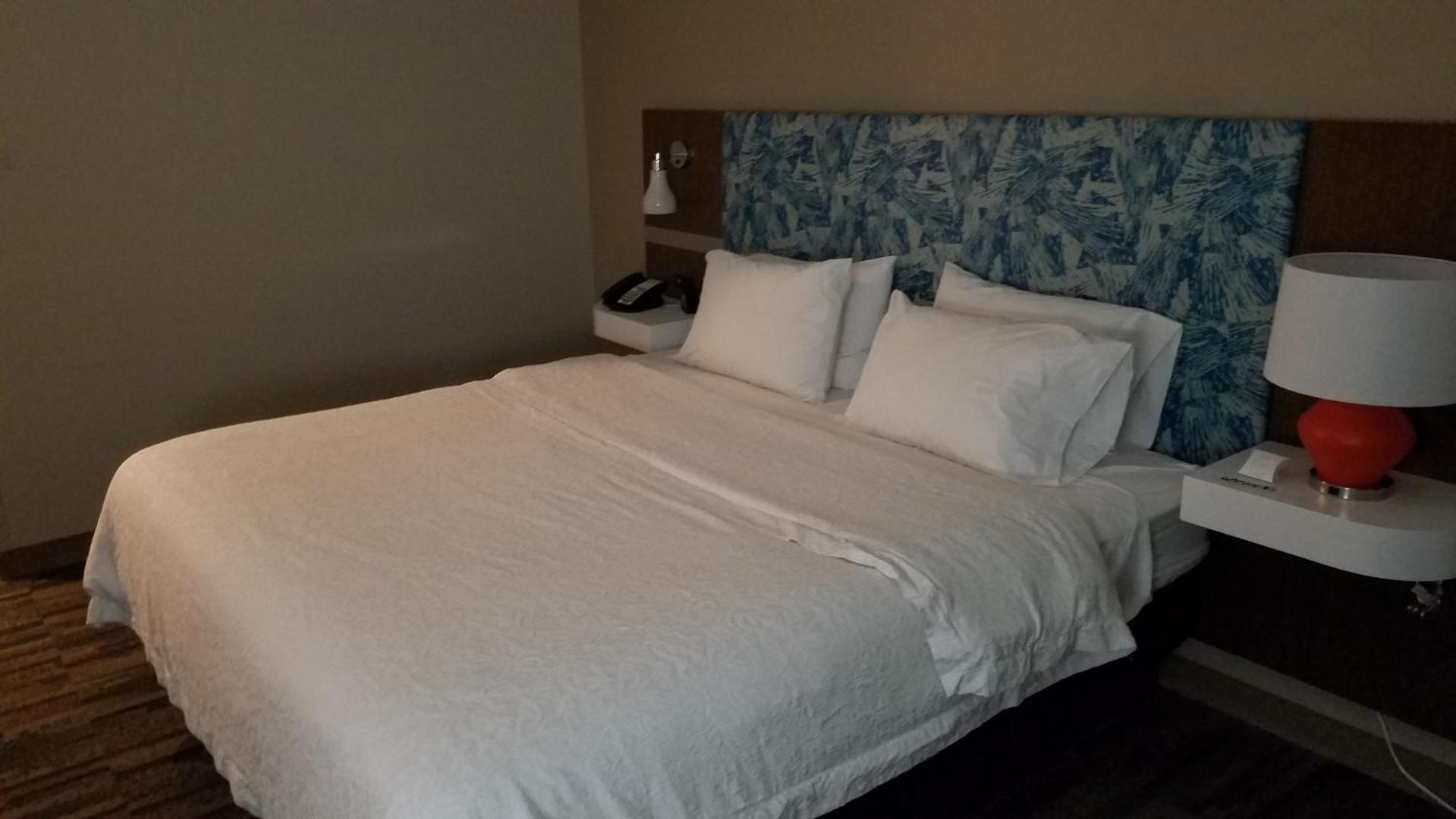 Hampton Inn & Suites Kansas City/Merriam