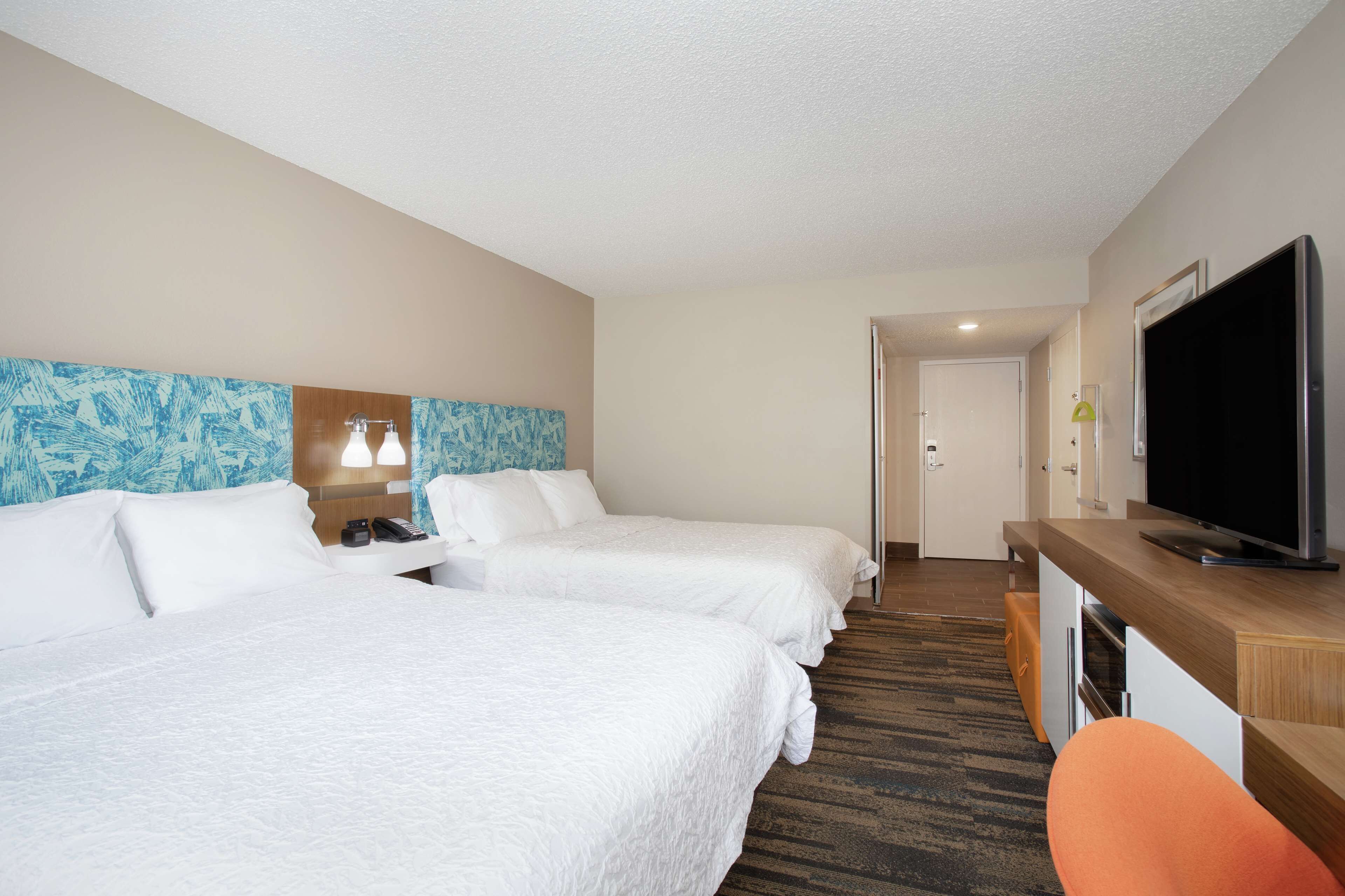 Hampton Inn & Suites Kansas City/Merriam