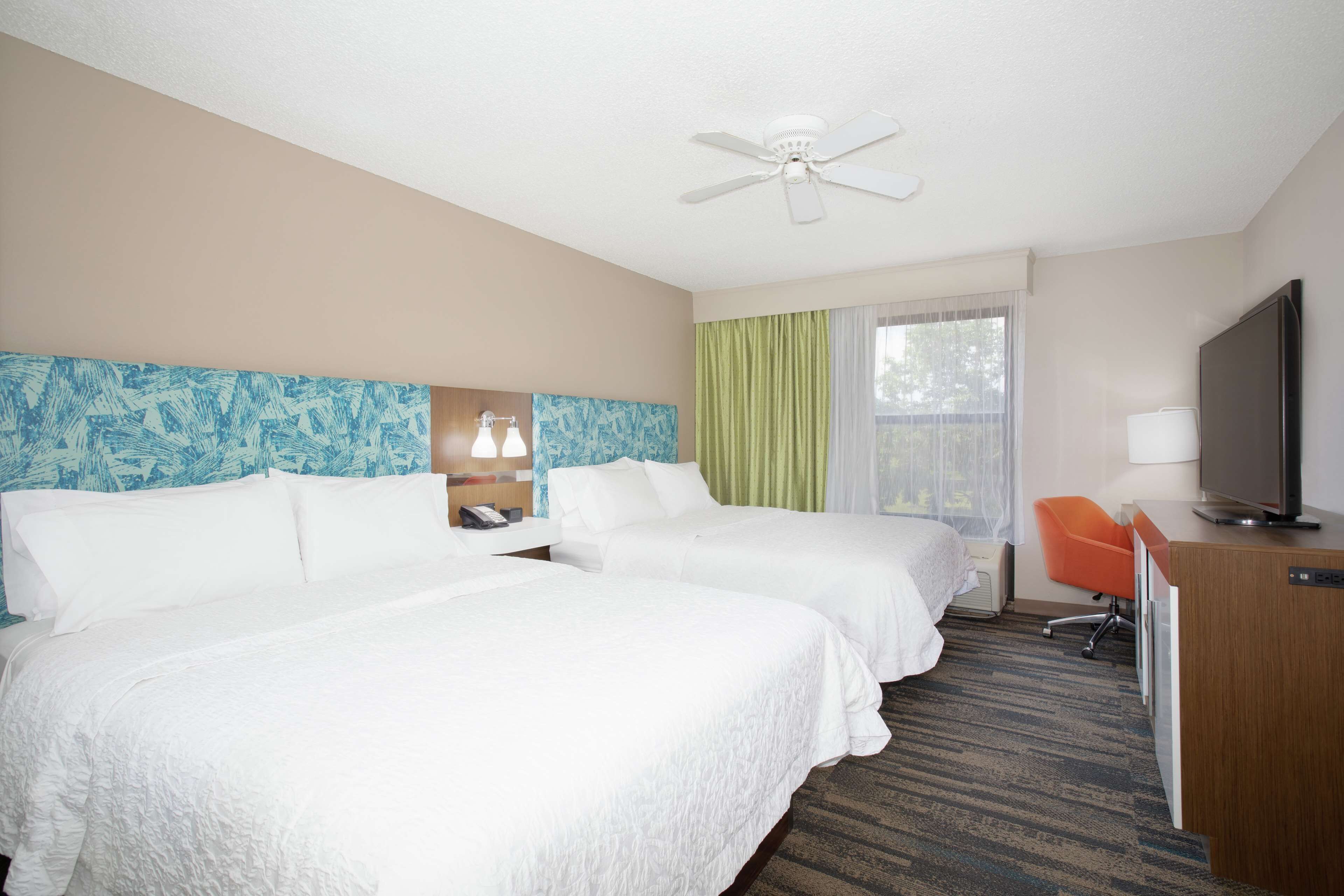 Hampton Inn & Suites Kansas City/Merriam