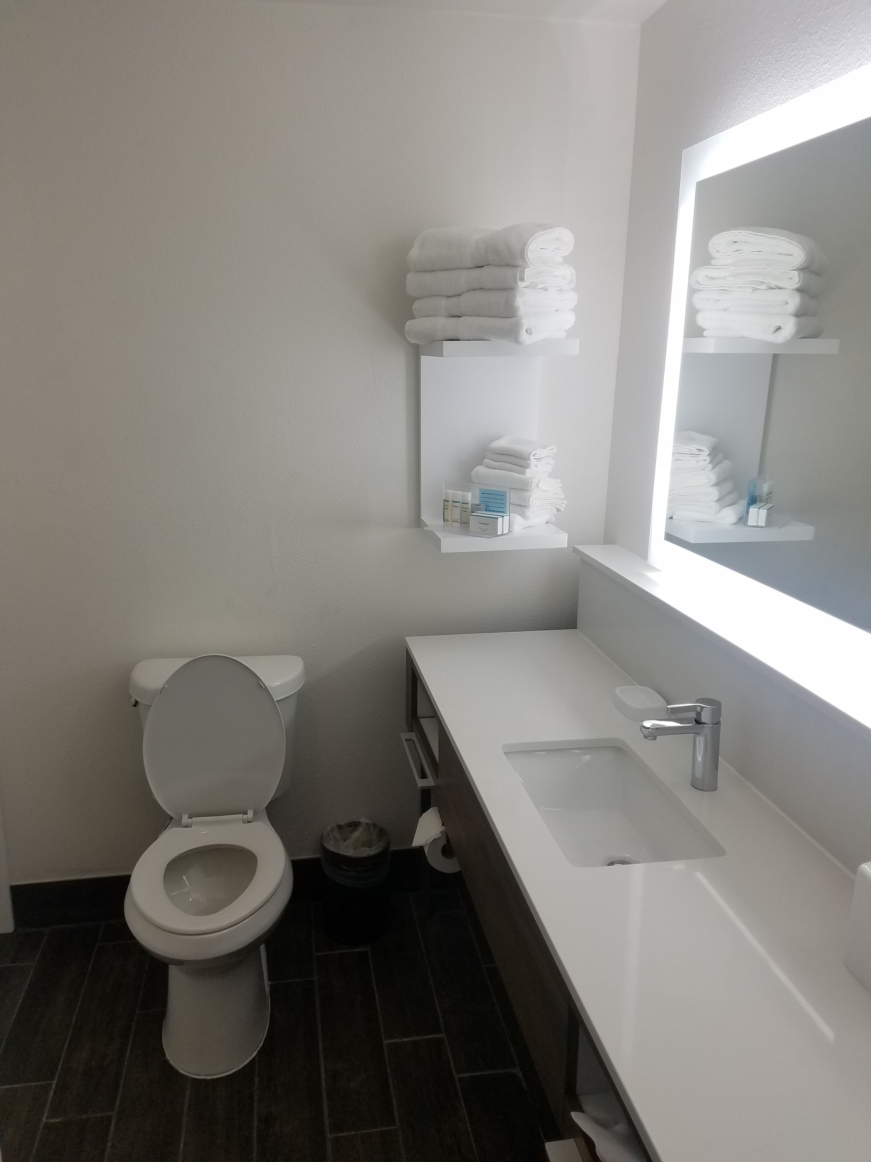 Hampton Inn & Suites Kansas City/Merriam
