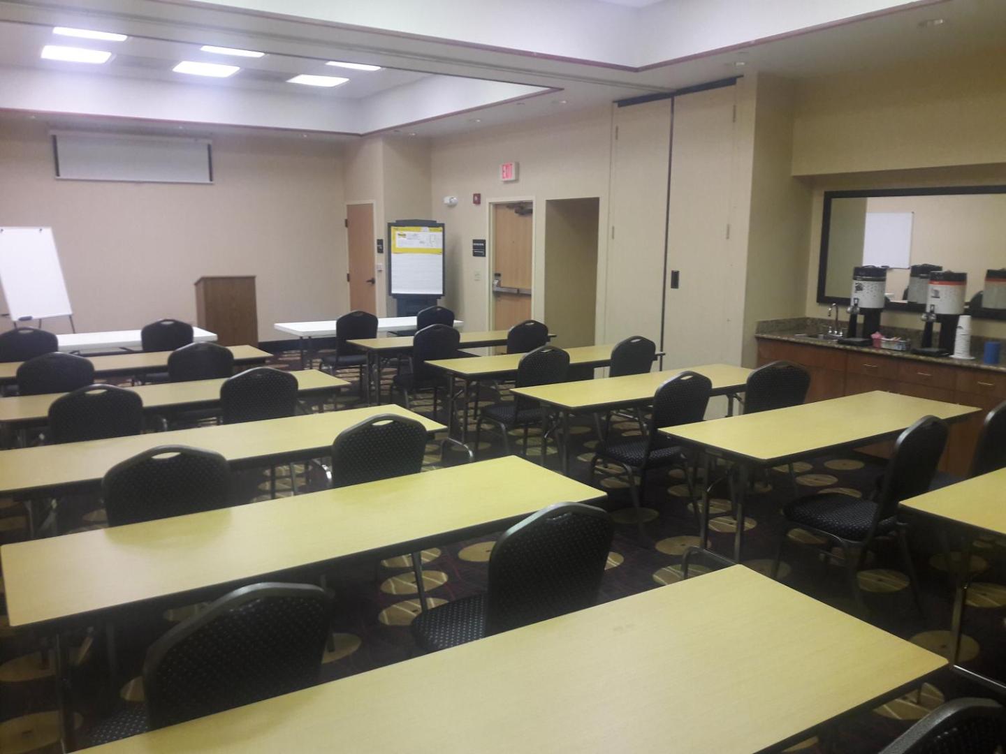 Hampton Inn & Suites Kansas City/Merriam