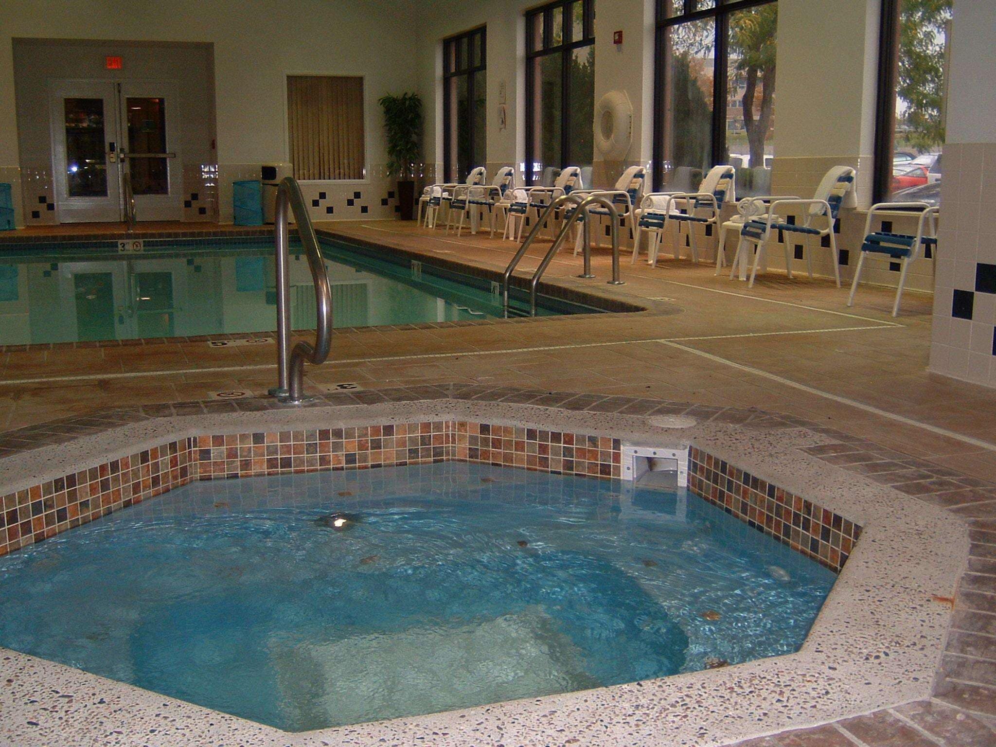 Hampton Inn & Suites Kansas City/Merriam
