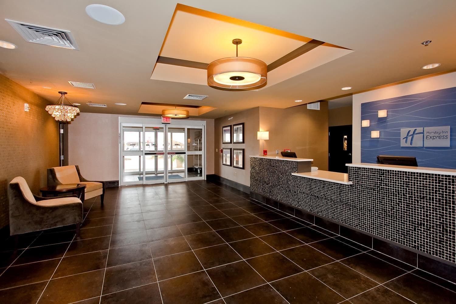 Holiday Inn Express Hotel & Suites Newton