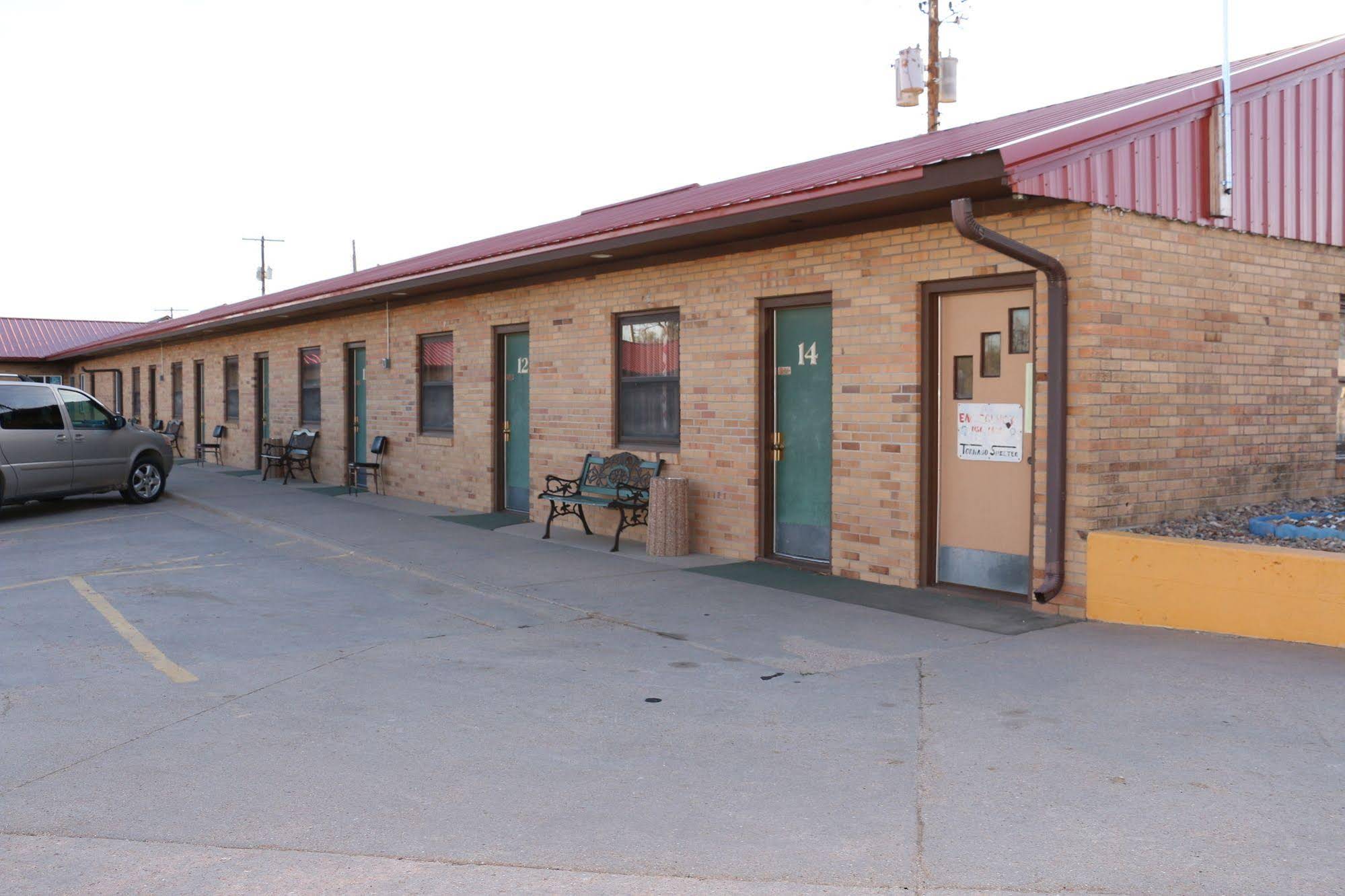 Frontier Motel