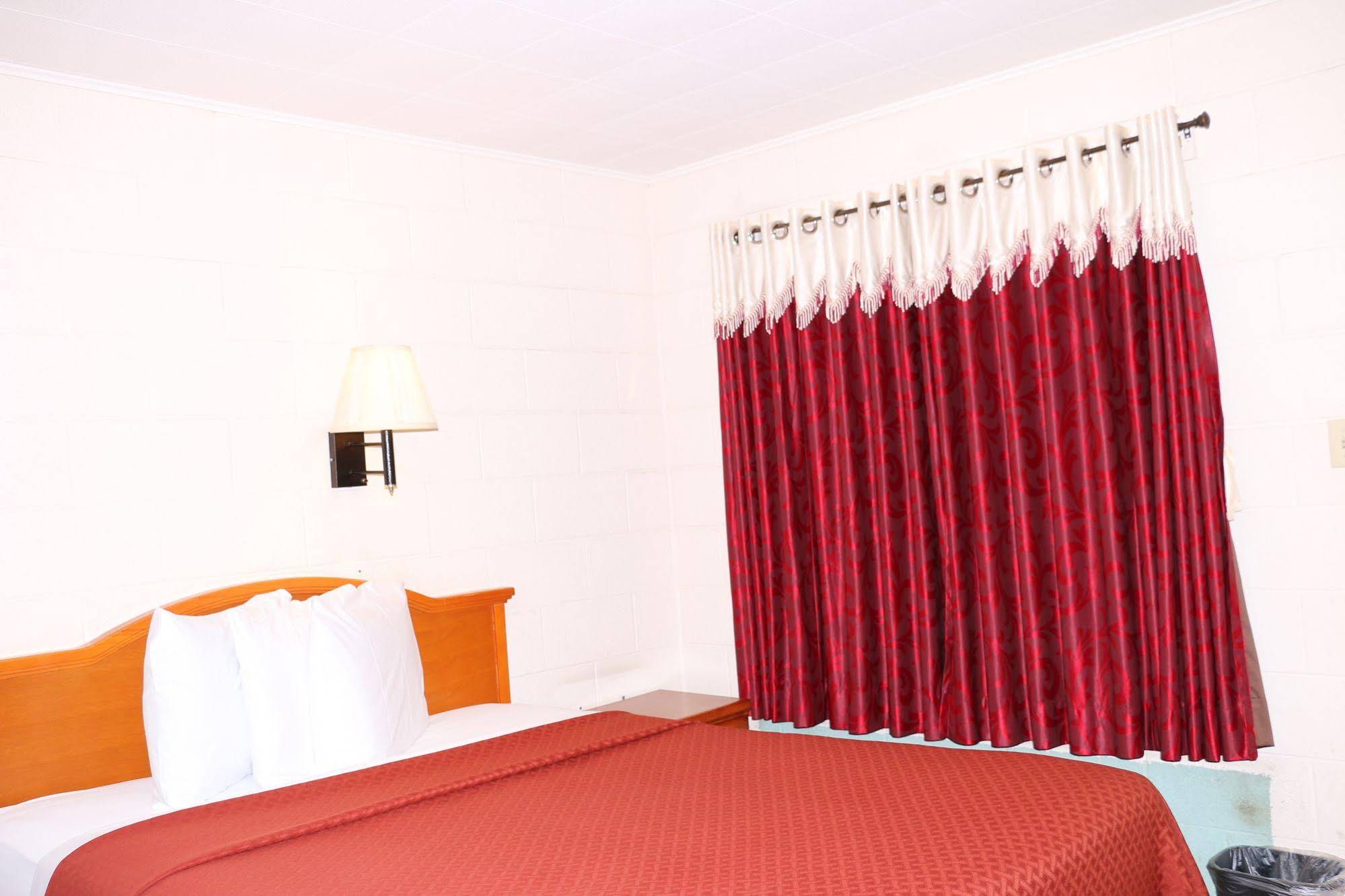Frontier Motel