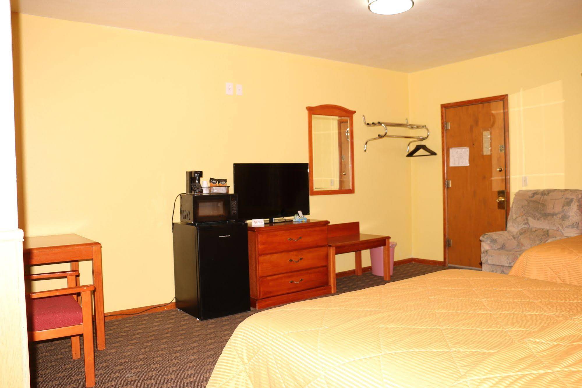 Frontier Motel