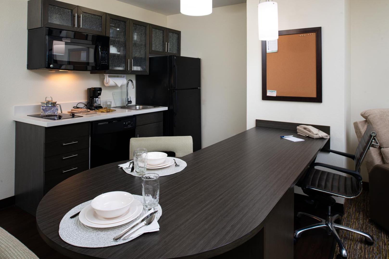 Candlewood Suites Olathe - Kansas City Area