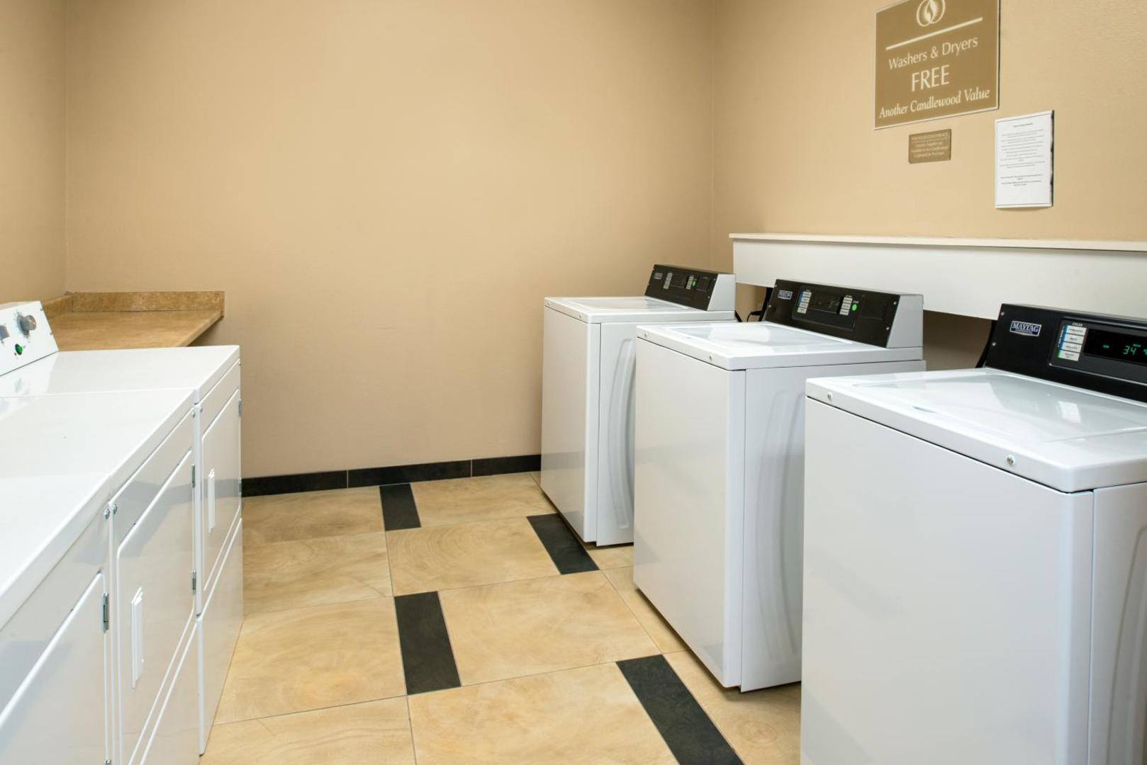 Candlewood Suites Olathe - Kansas City Area