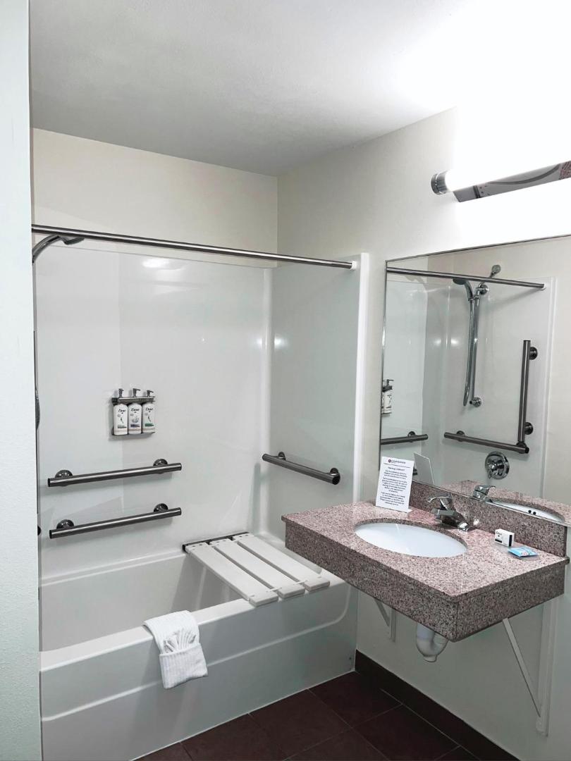 Candlewood Suites Olathe - Kansas City Area