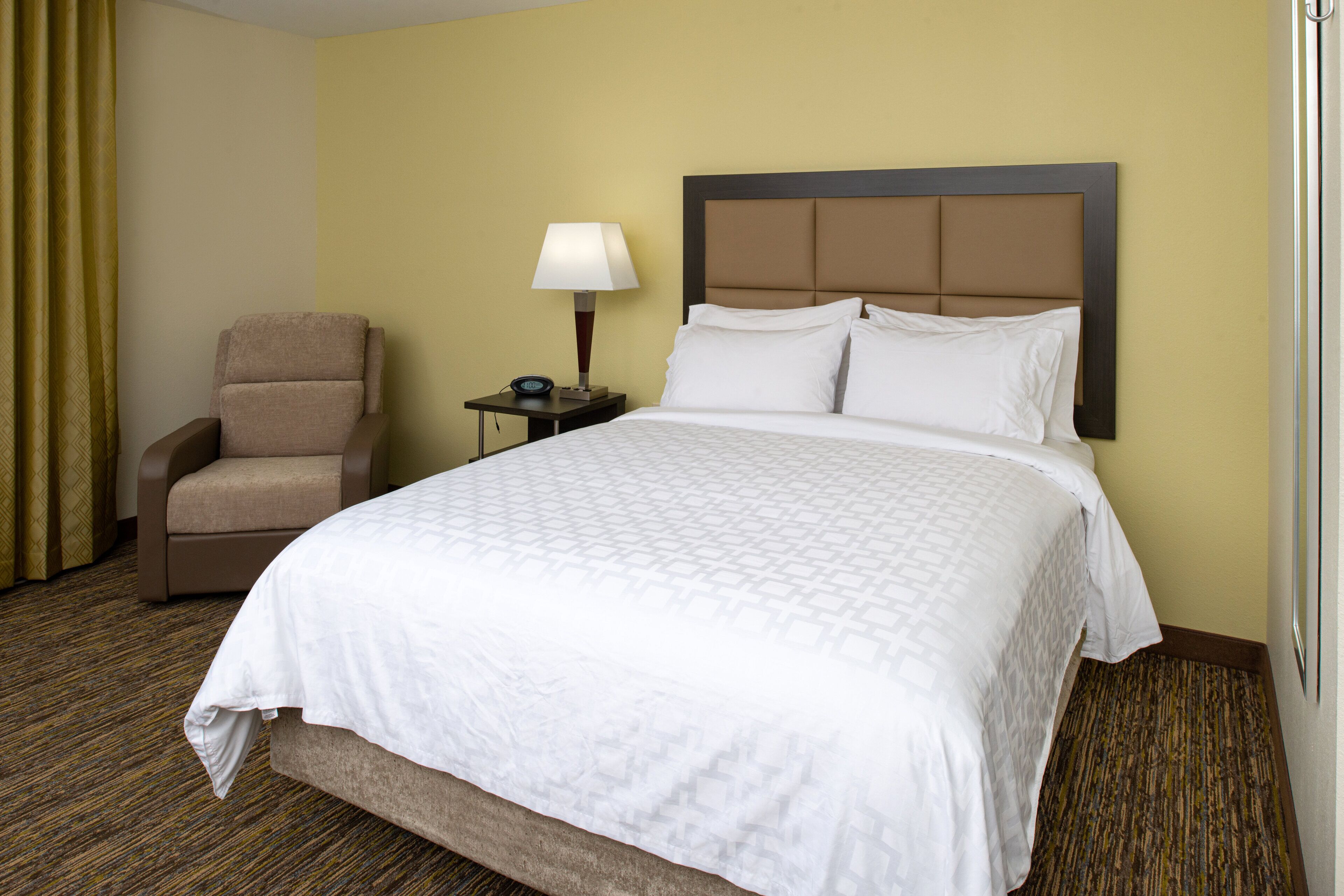 Candlewood Suites Olathe - Kansas City Area