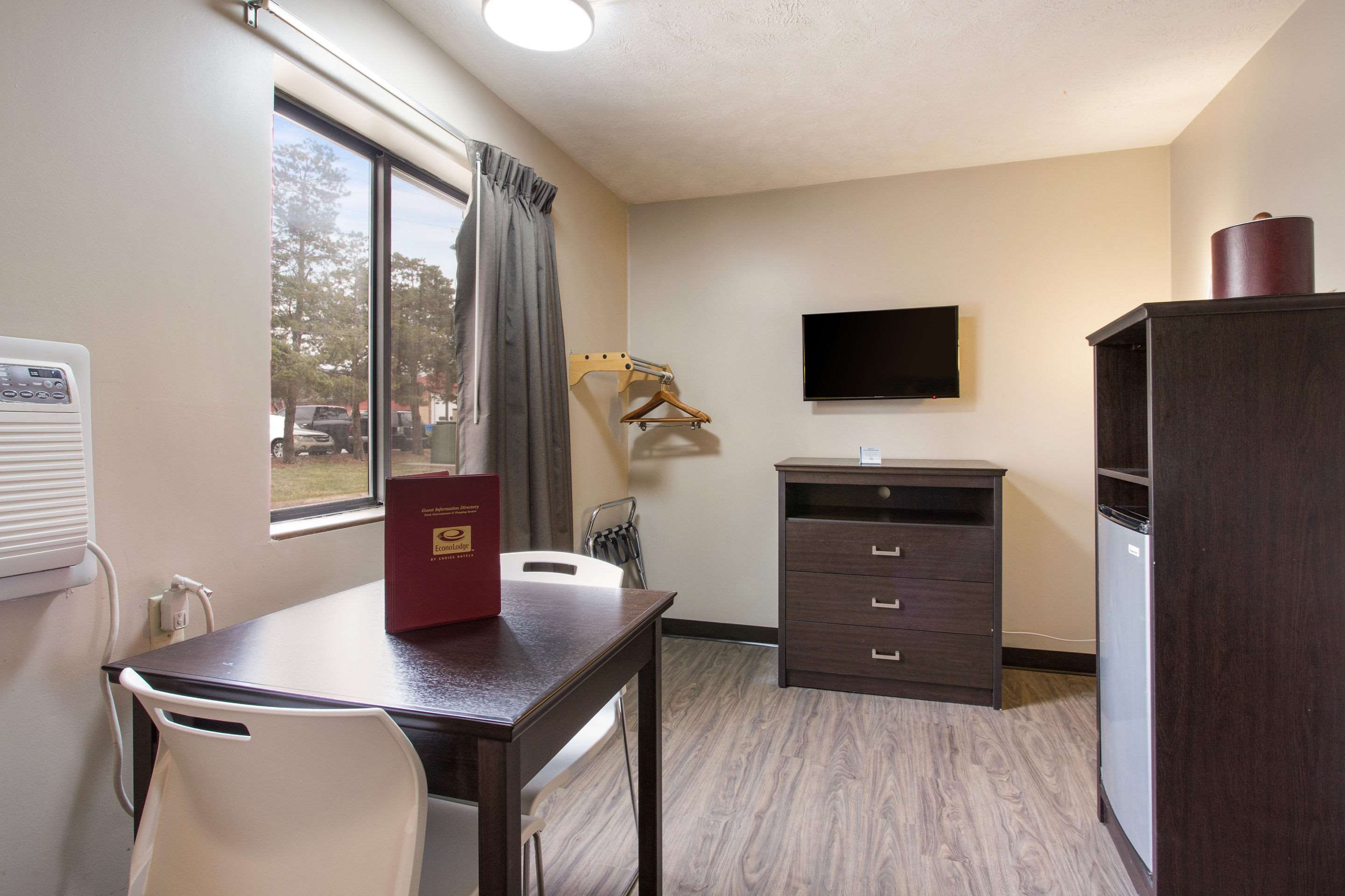 Red Lion Inn & Suites Olathe Kansas City
