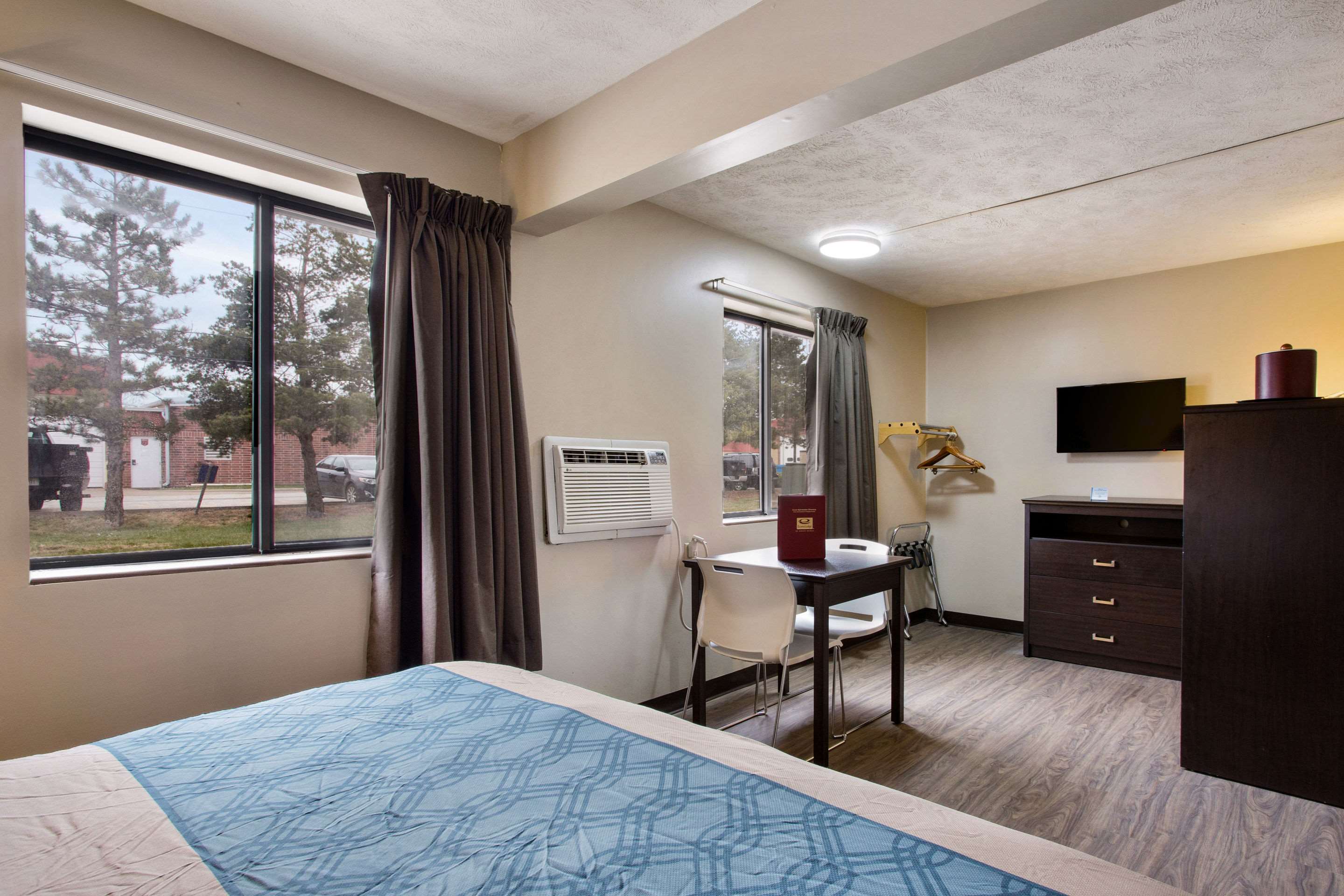 Red Lion Inn & Suites Olathe Kansas City