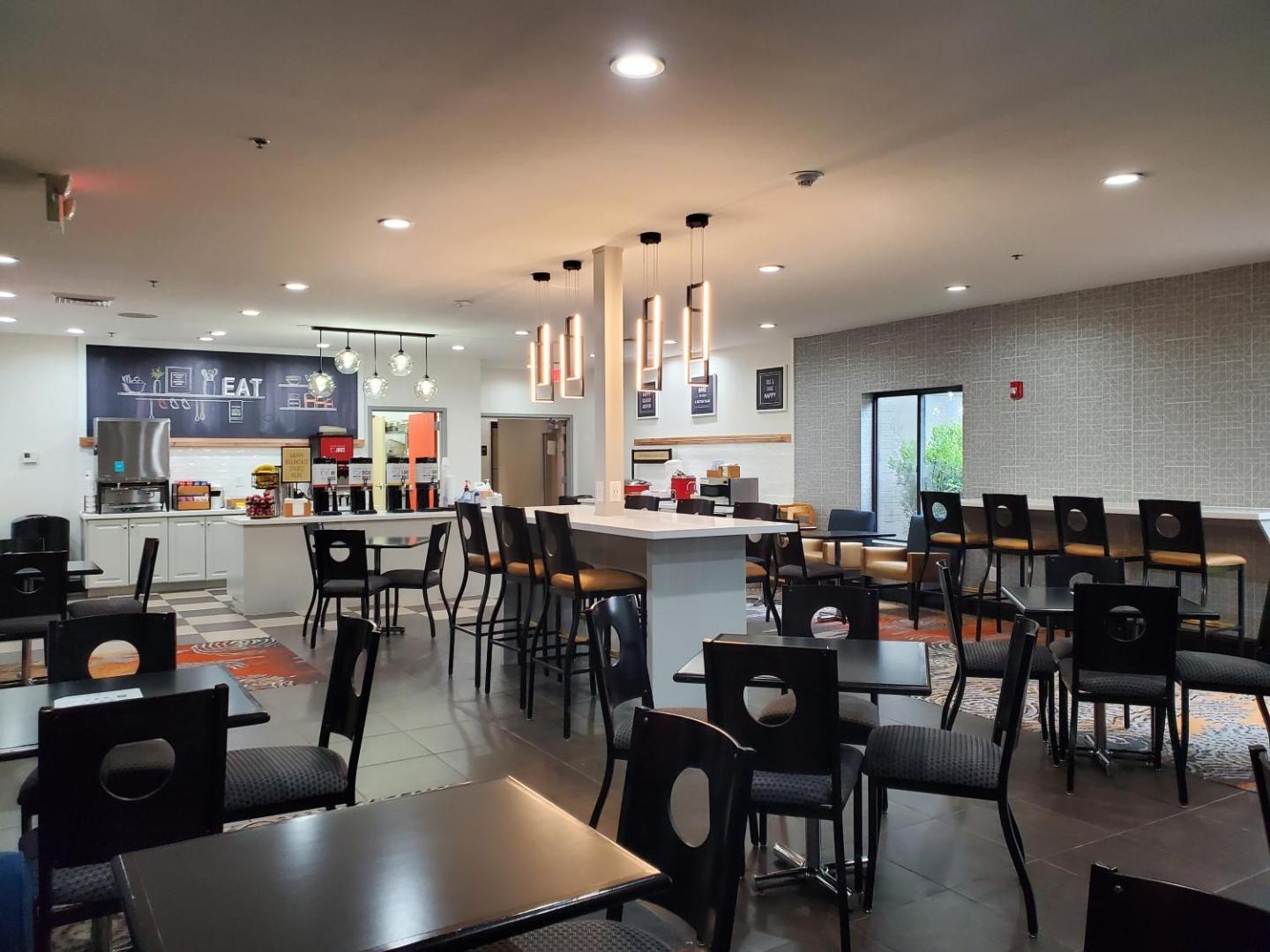Hampton Inn Olathe