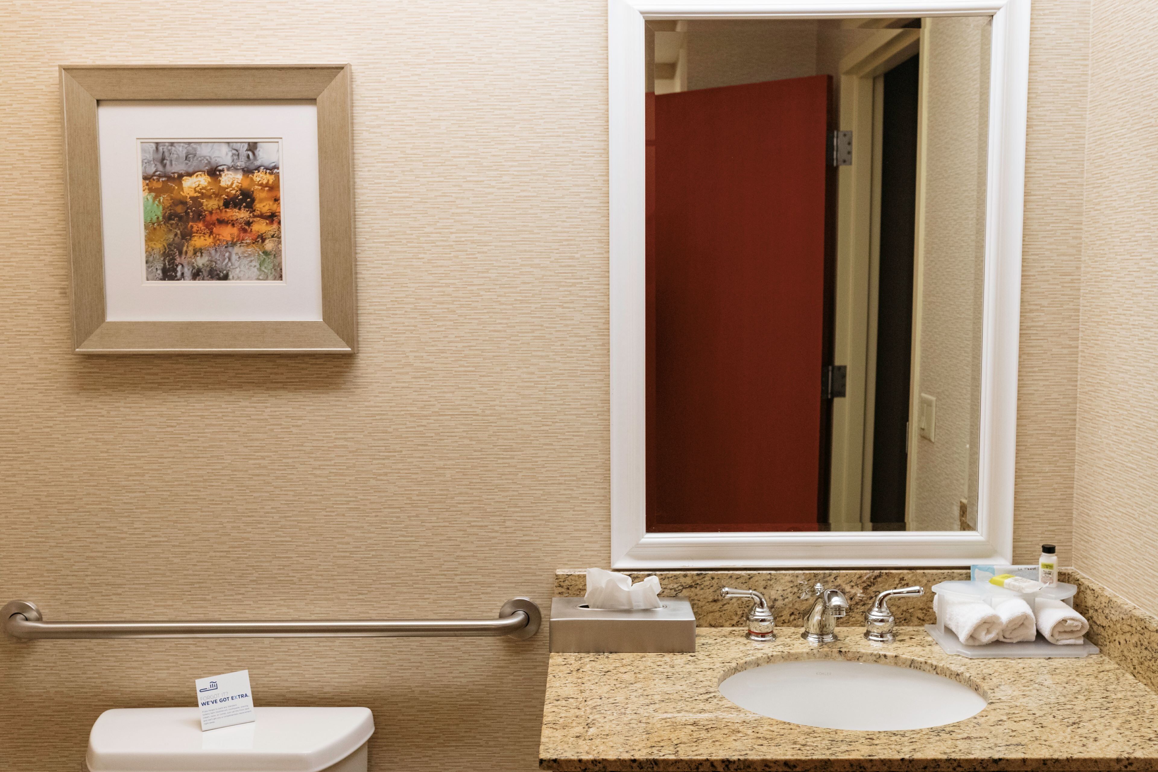 Holiday Inn Express & Suites Olathe North
