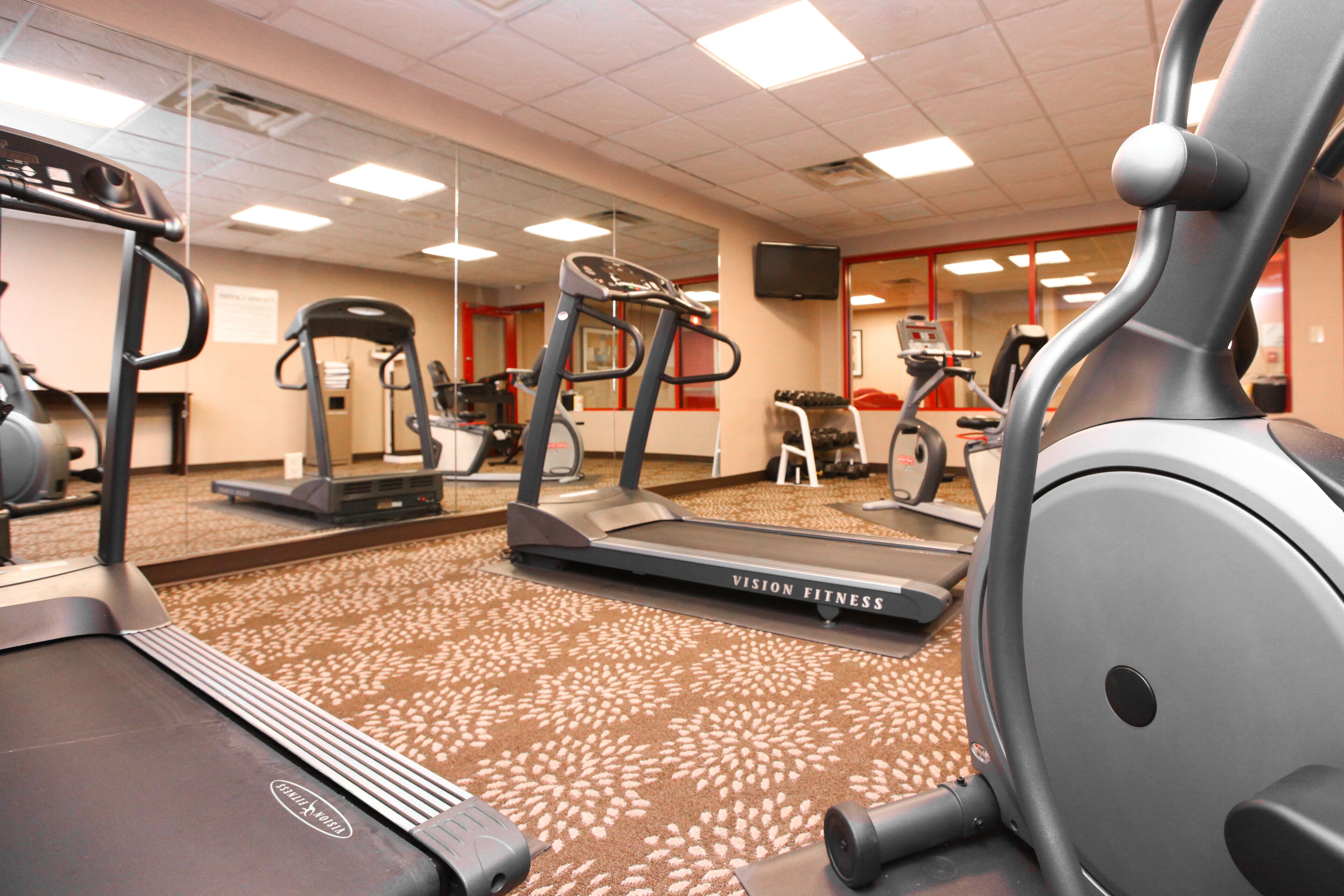 Holiday Inn Express & Suites Olathe North