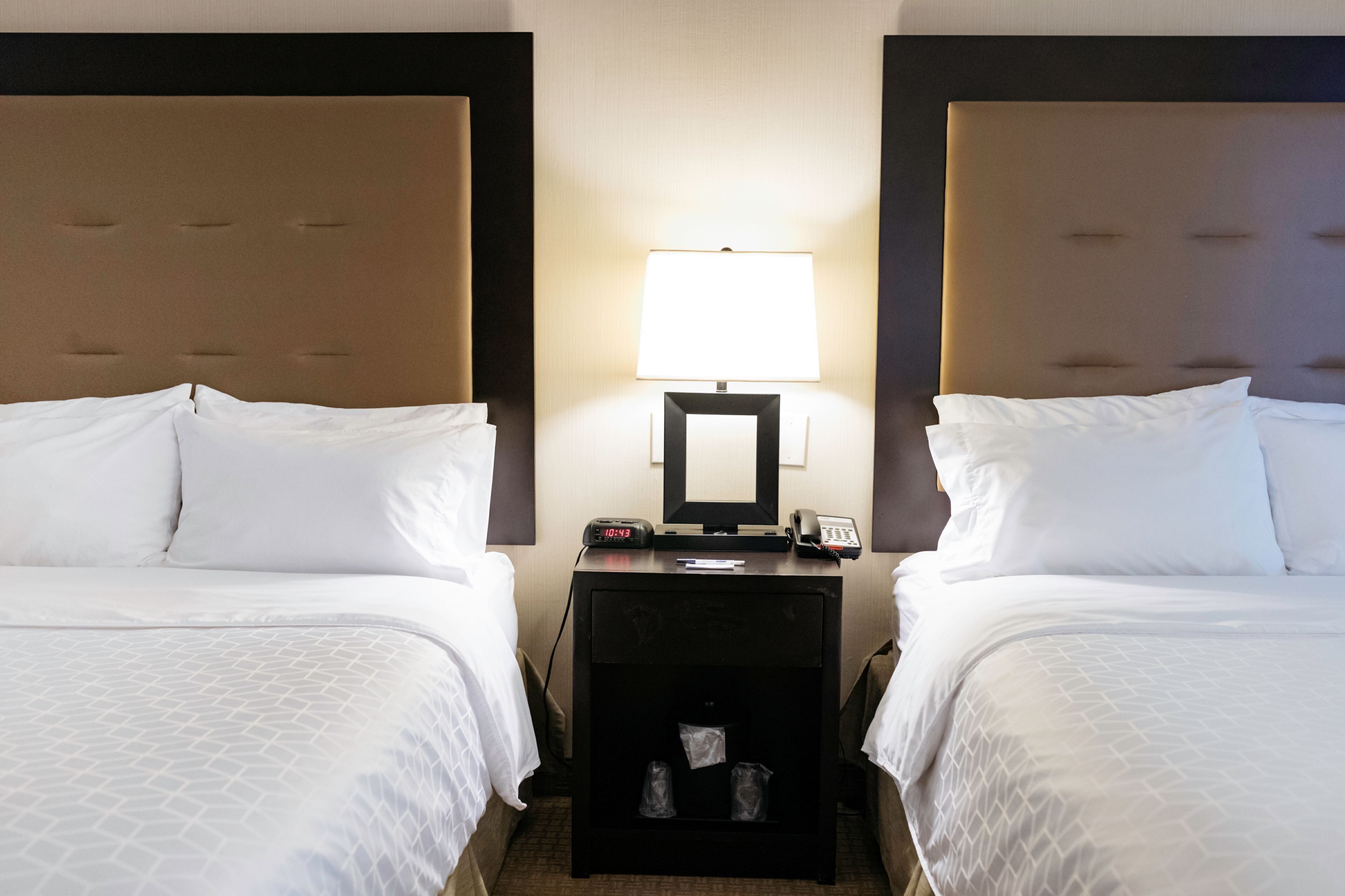 Holiday Inn Express & Suites Olathe North