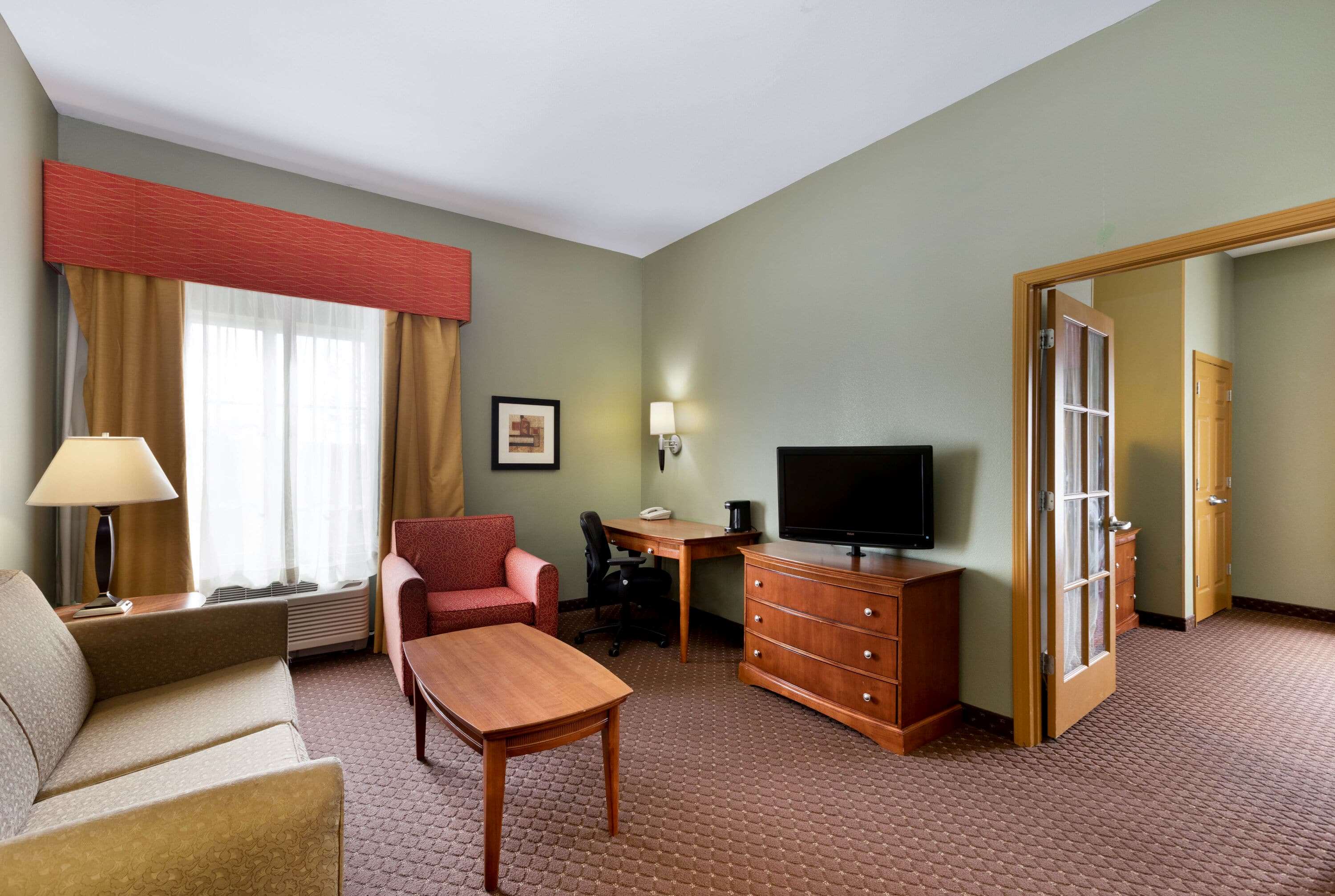 La Quinta Inn & Suites by Wyndham Olathe