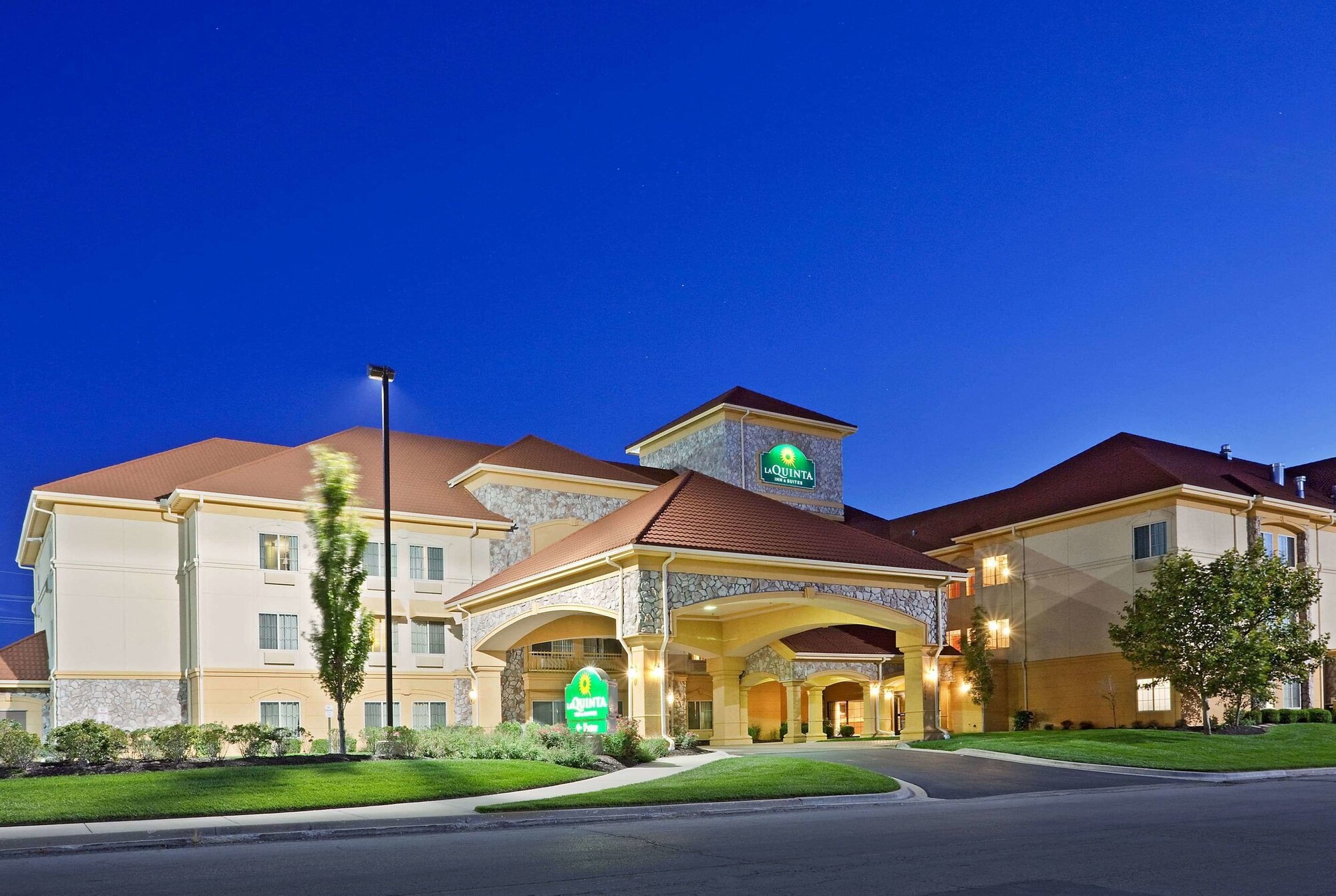 La Quinta Inn & Suites by Wyndham Olathe