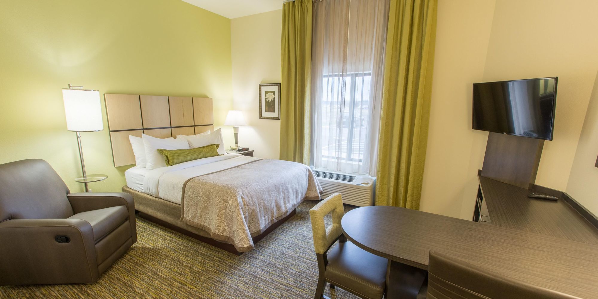 MainStay Suites Kansas City Overland Park
