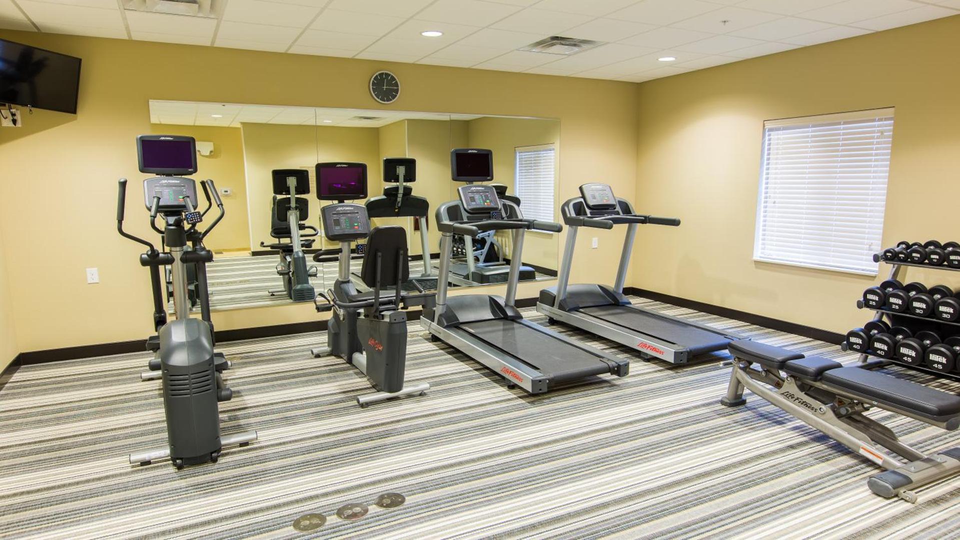 Candlewood Suites Overland Park - W 135th St.