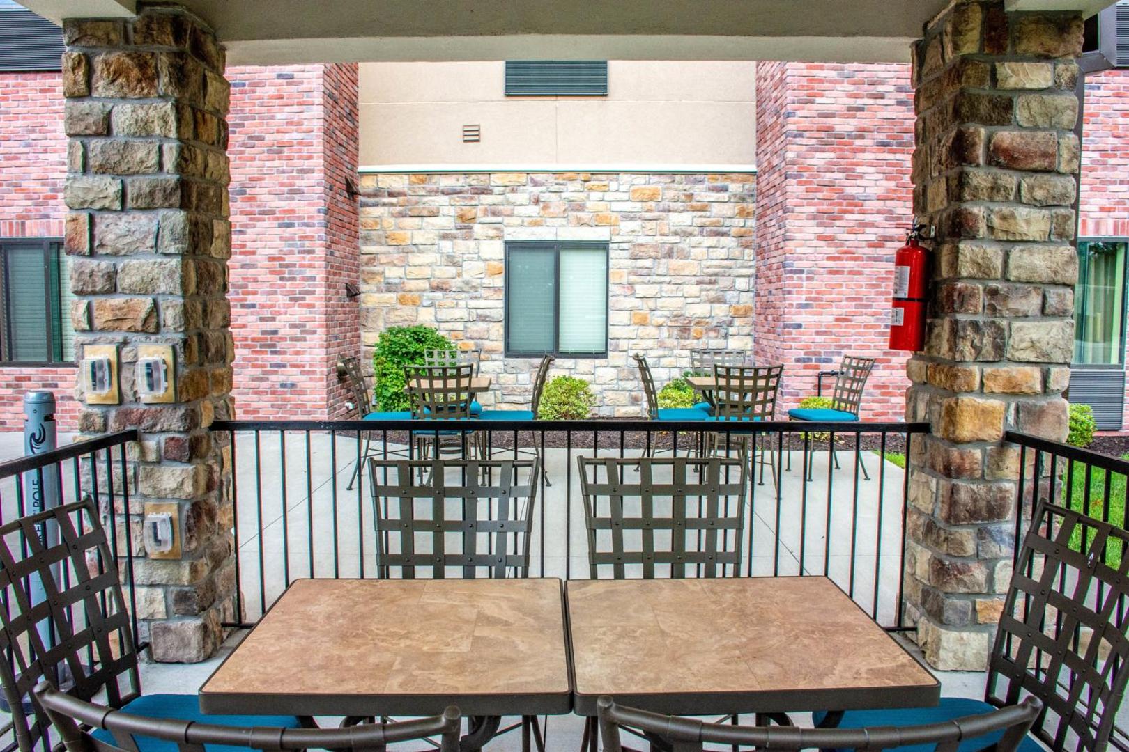 Candlewood Suites Overland Park - W 135th St.