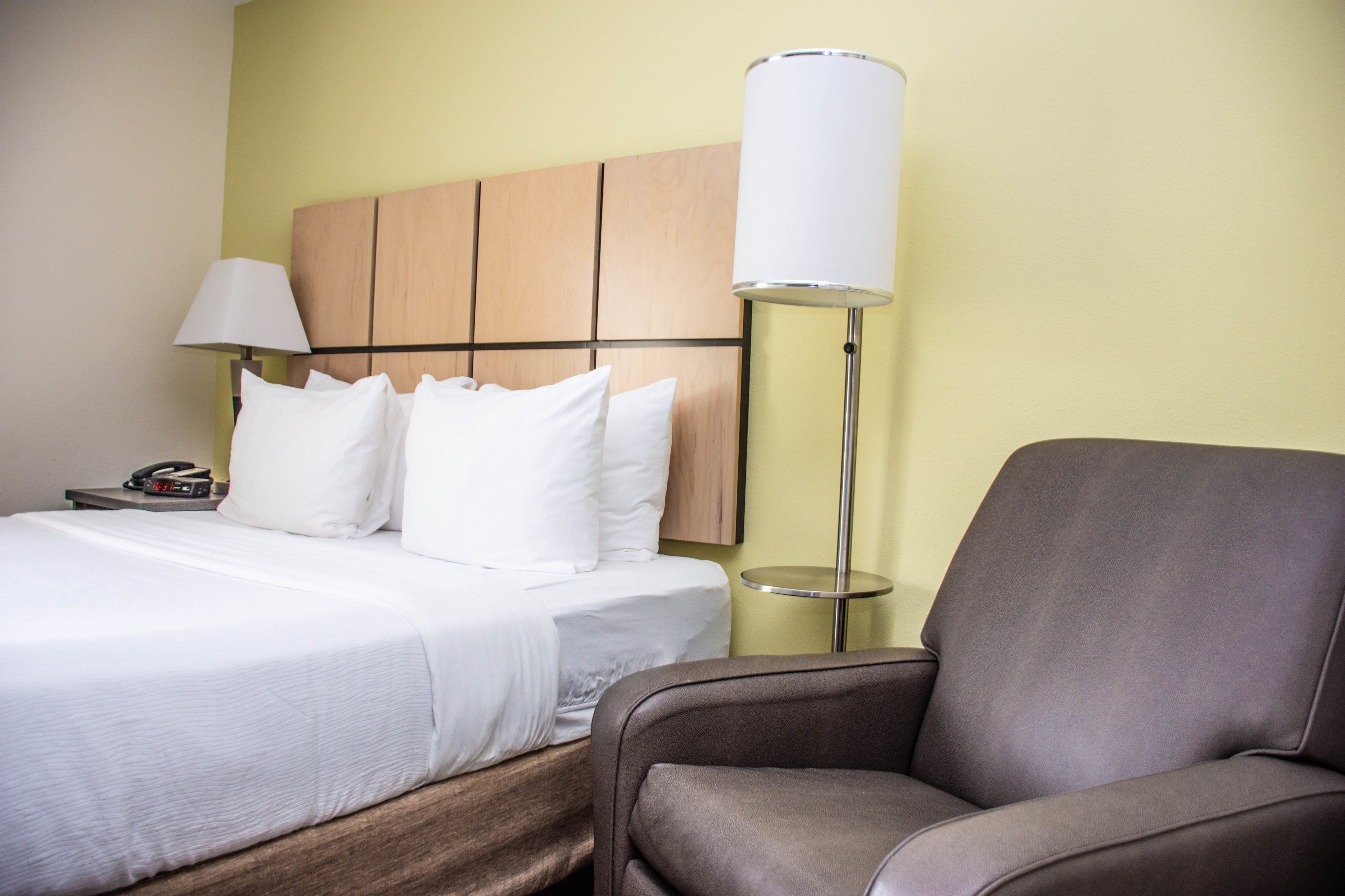 Candlewood Suites Overland Park - W 135th St.