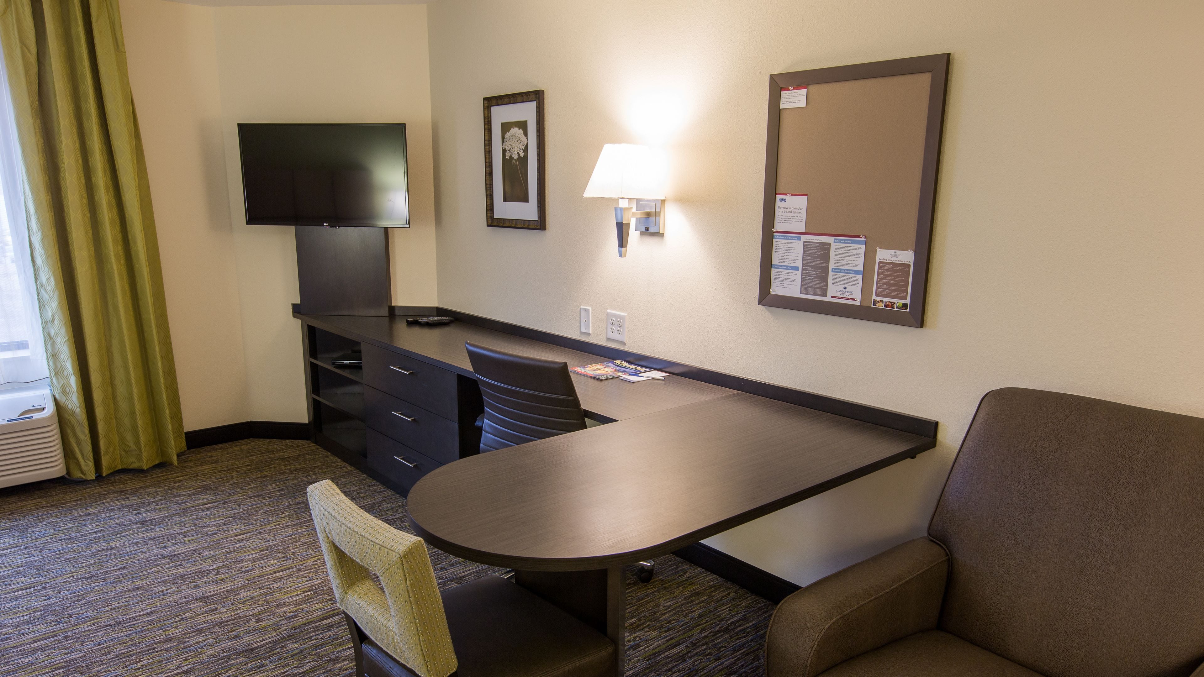 Candlewood Suites Overland Park - W 135th St.