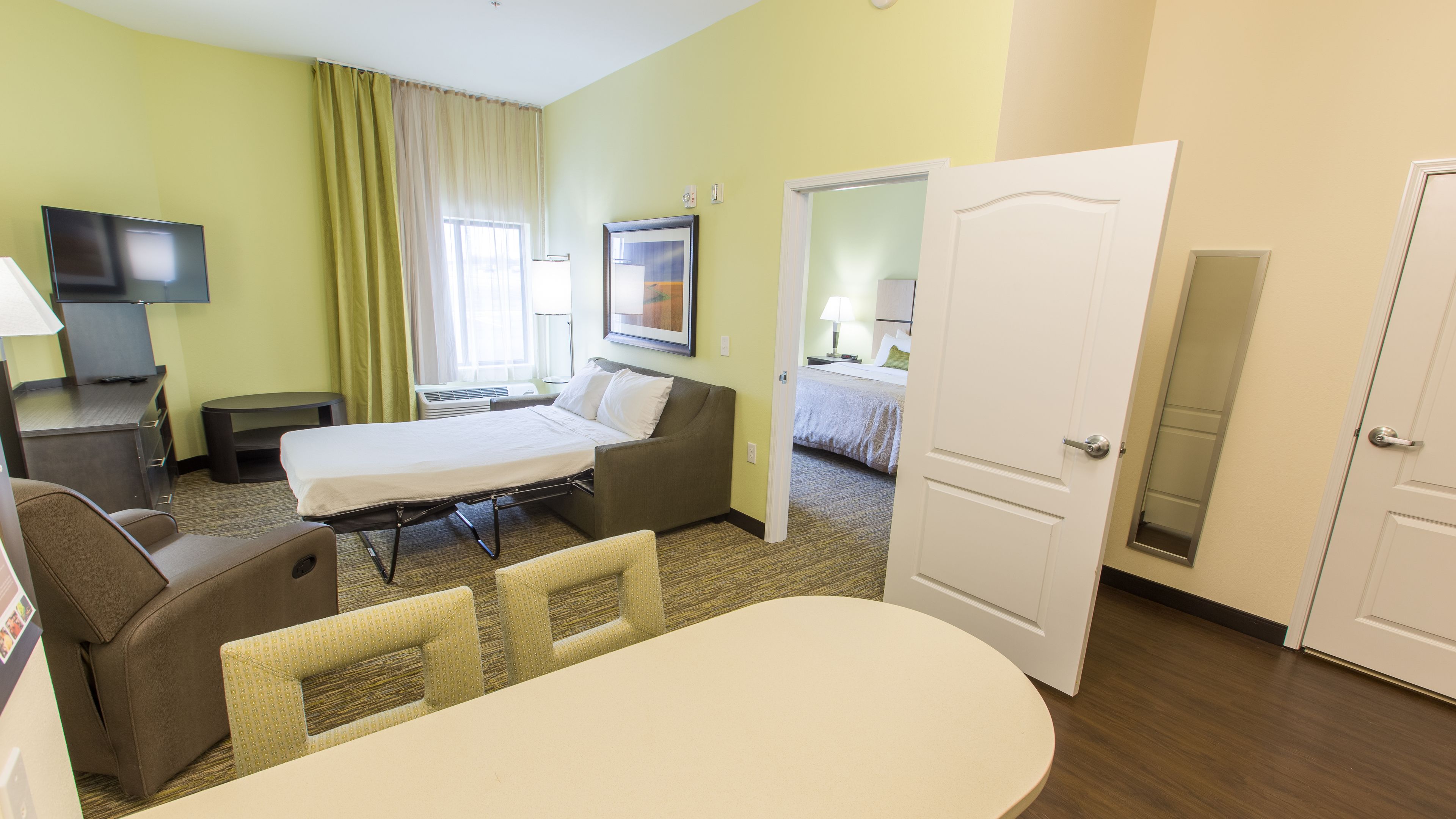 Candlewood Suites Overland Park - W 135th St.