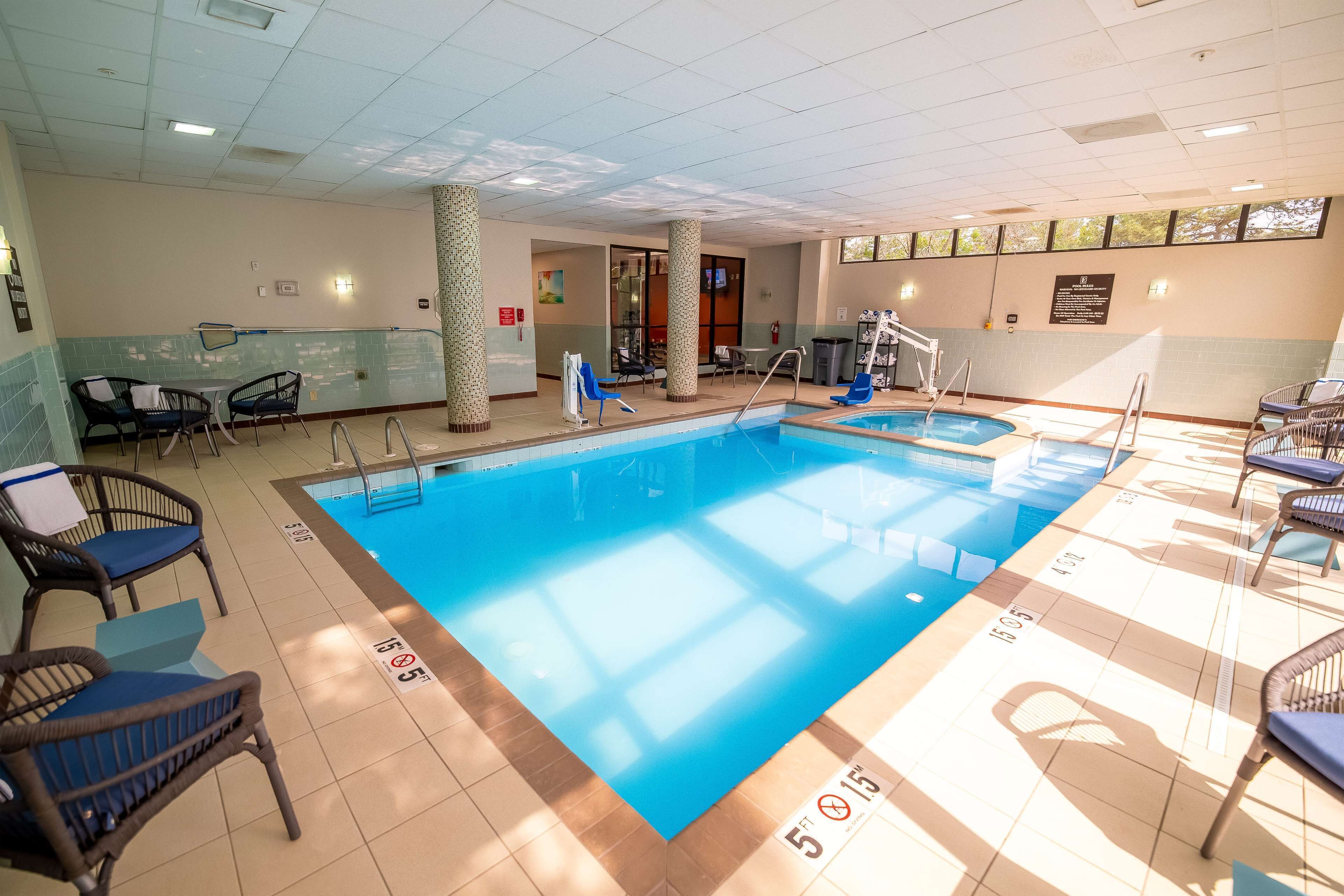 Embassy Suites Kansas City Overland Park