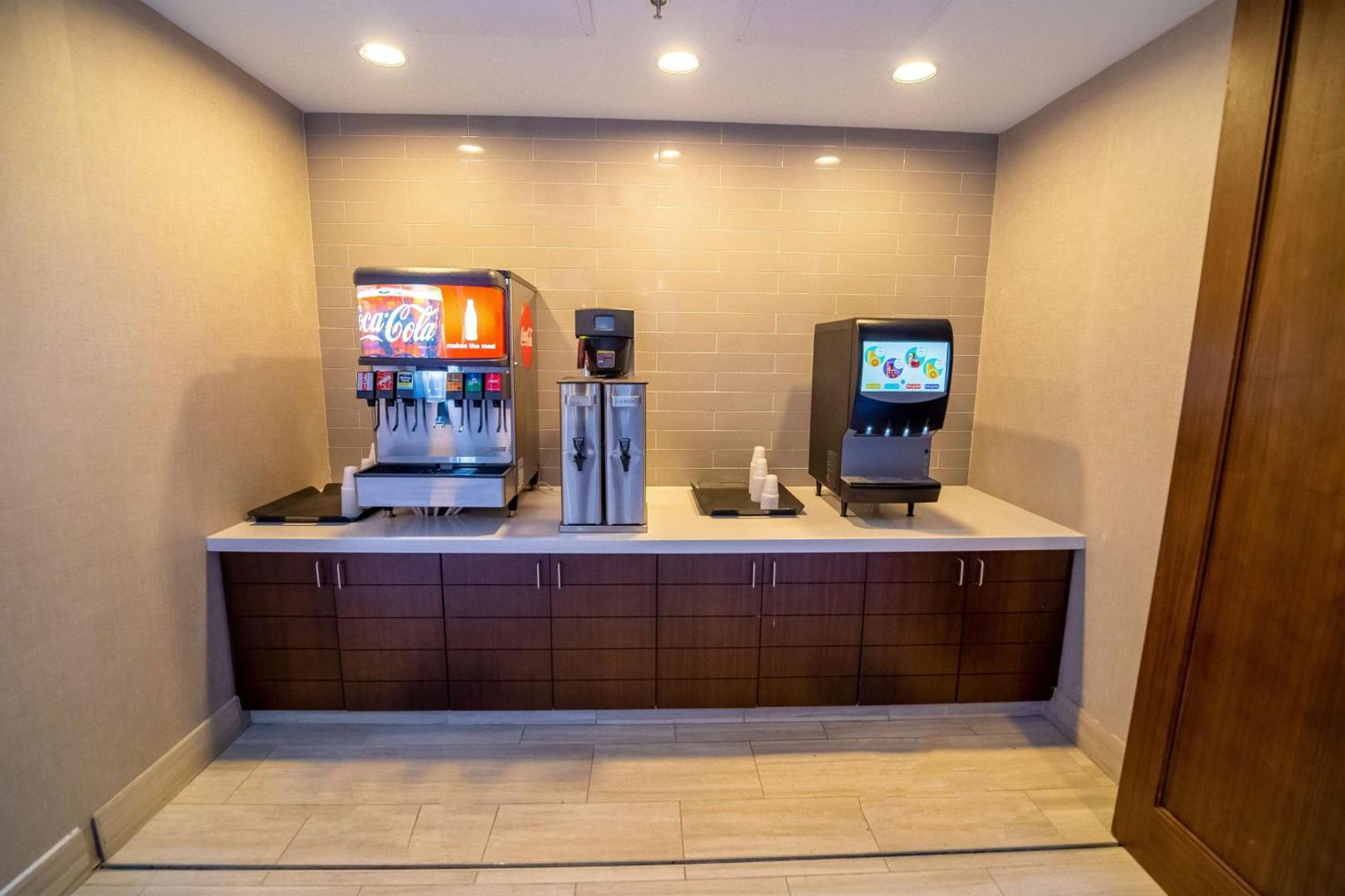 Embassy Suites Kansas City Overland Park