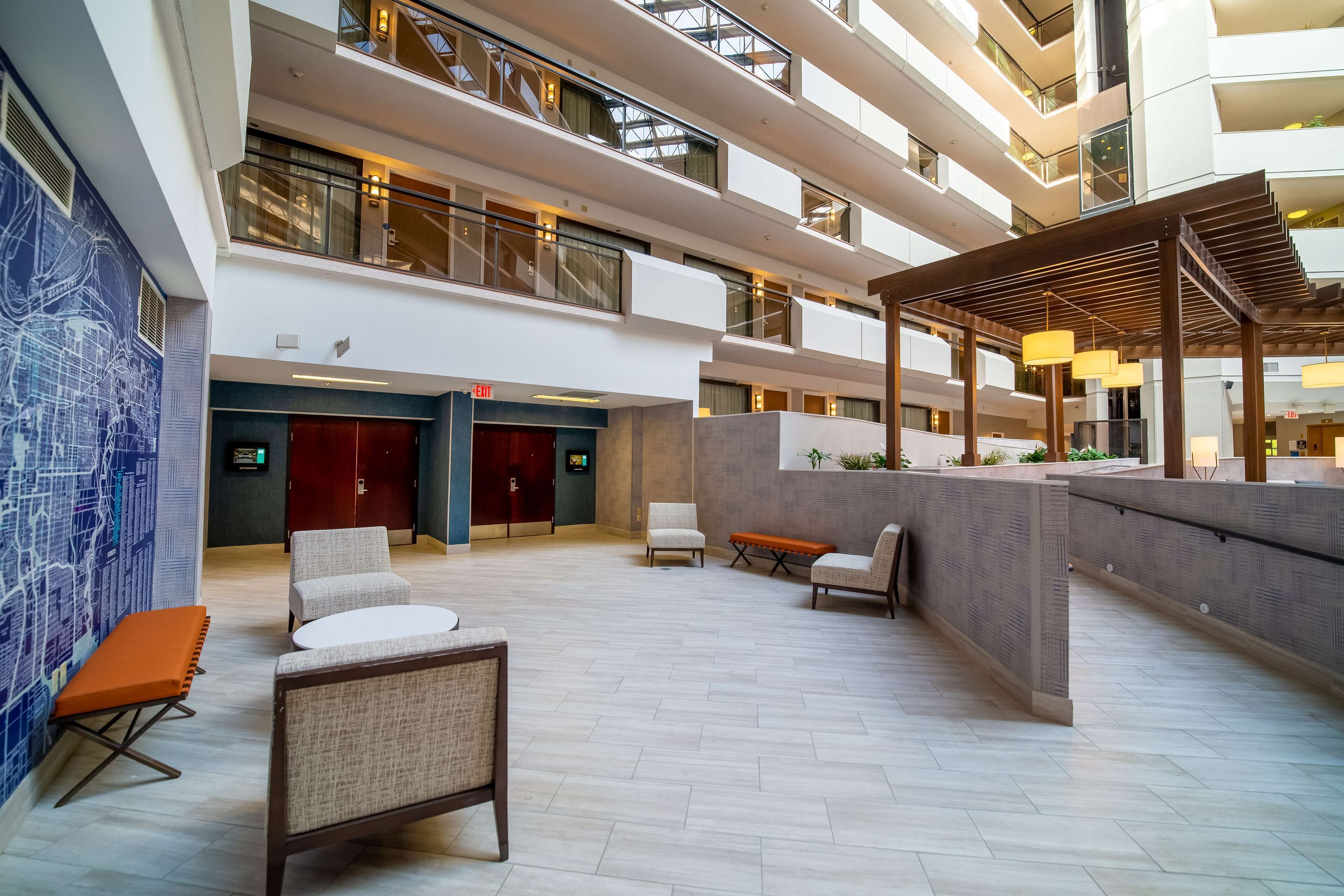 Embassy Suites Kansas City Overland Park