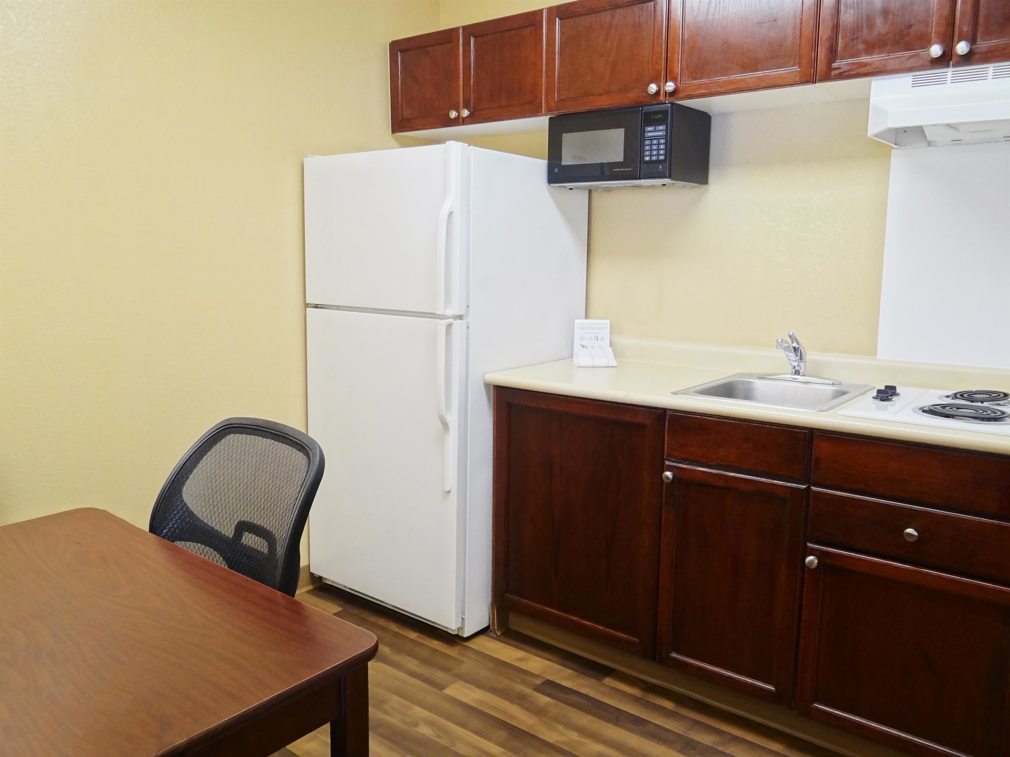 Extended Stay America Kansas City Overland Park Metcalf Ave.