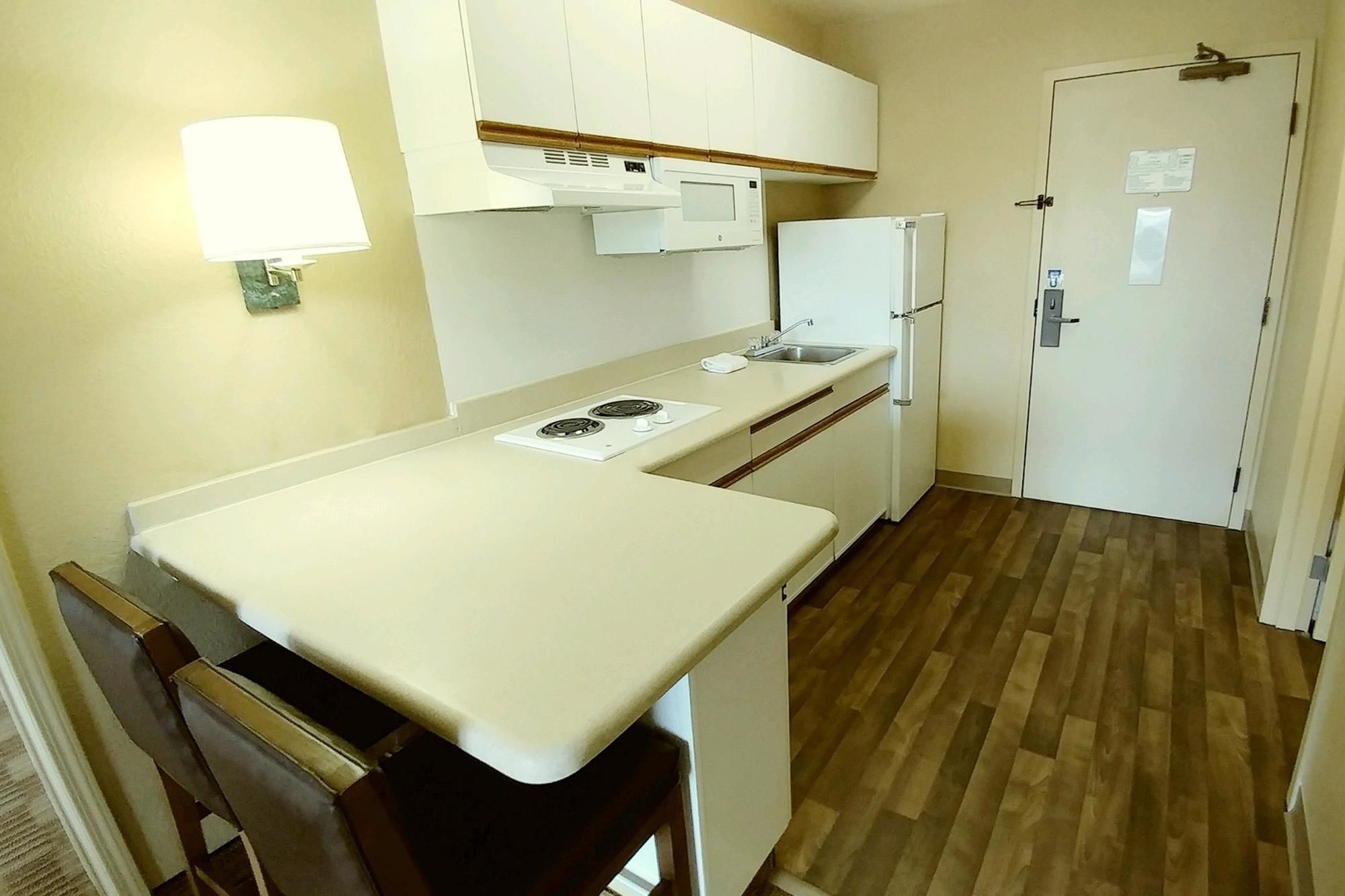Extended Stay America Kansas City Overland Park Nall Ave.
