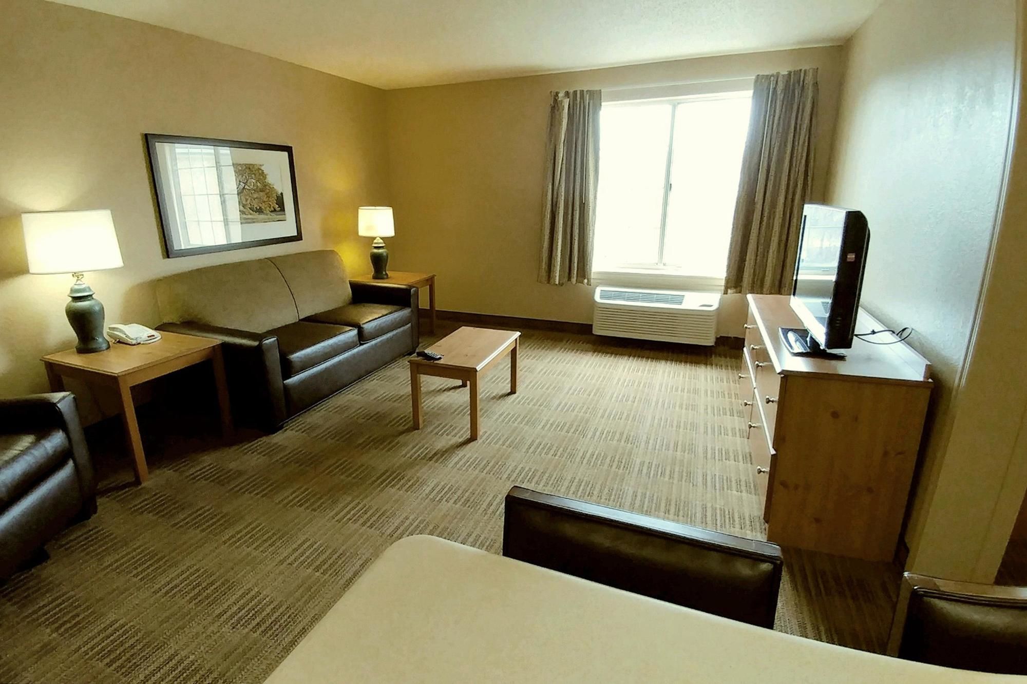 Extended Stay America Kansas City Overland Park Nall Ave.