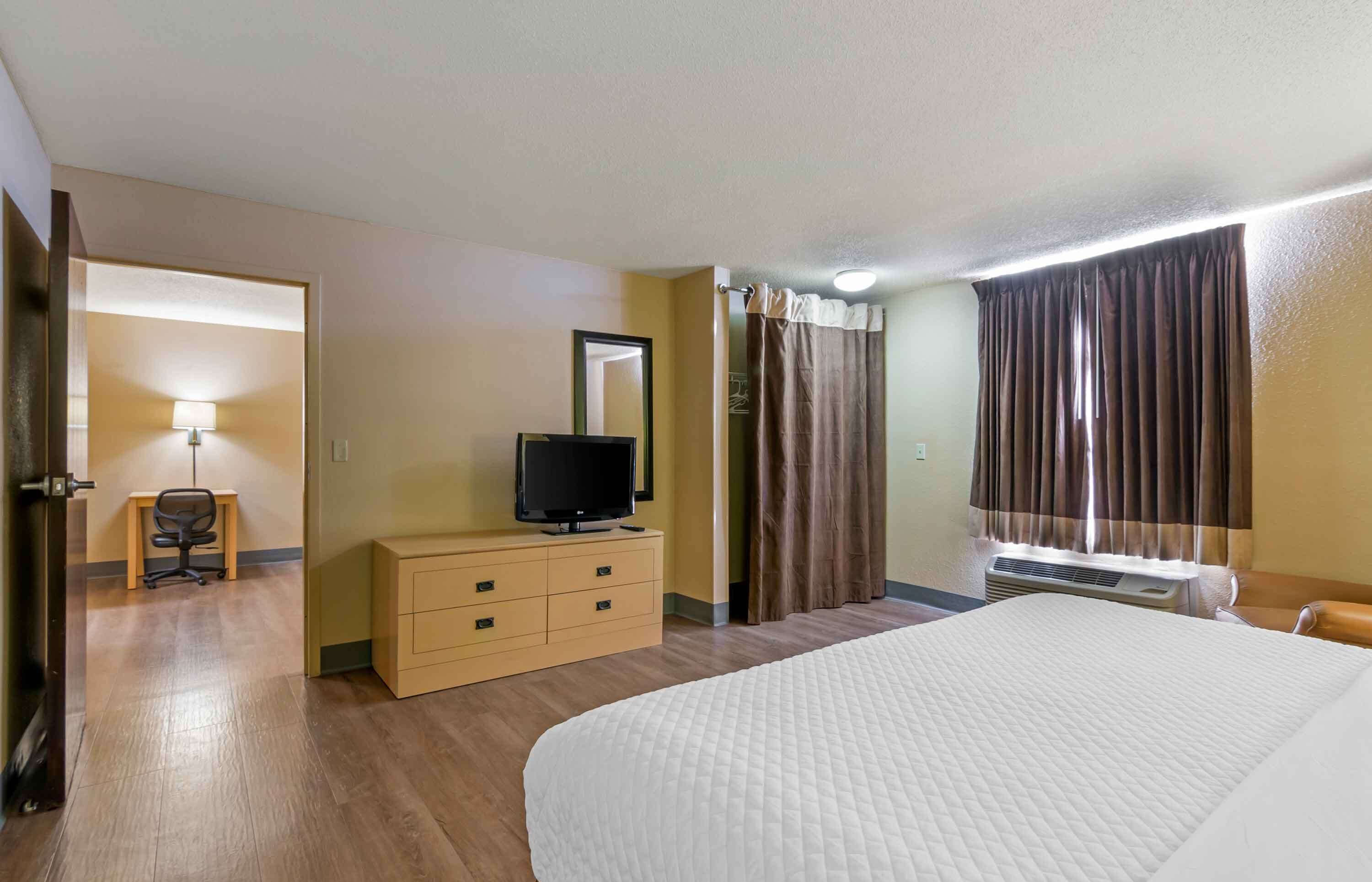 Extended Stay America Kansas City Overland Park Quivira Rd.