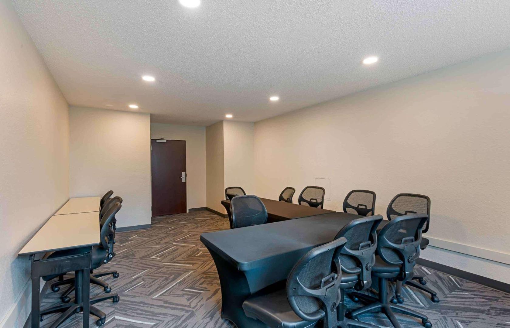 Extended Stay America Kansas City Overland Park Quivira Rd.