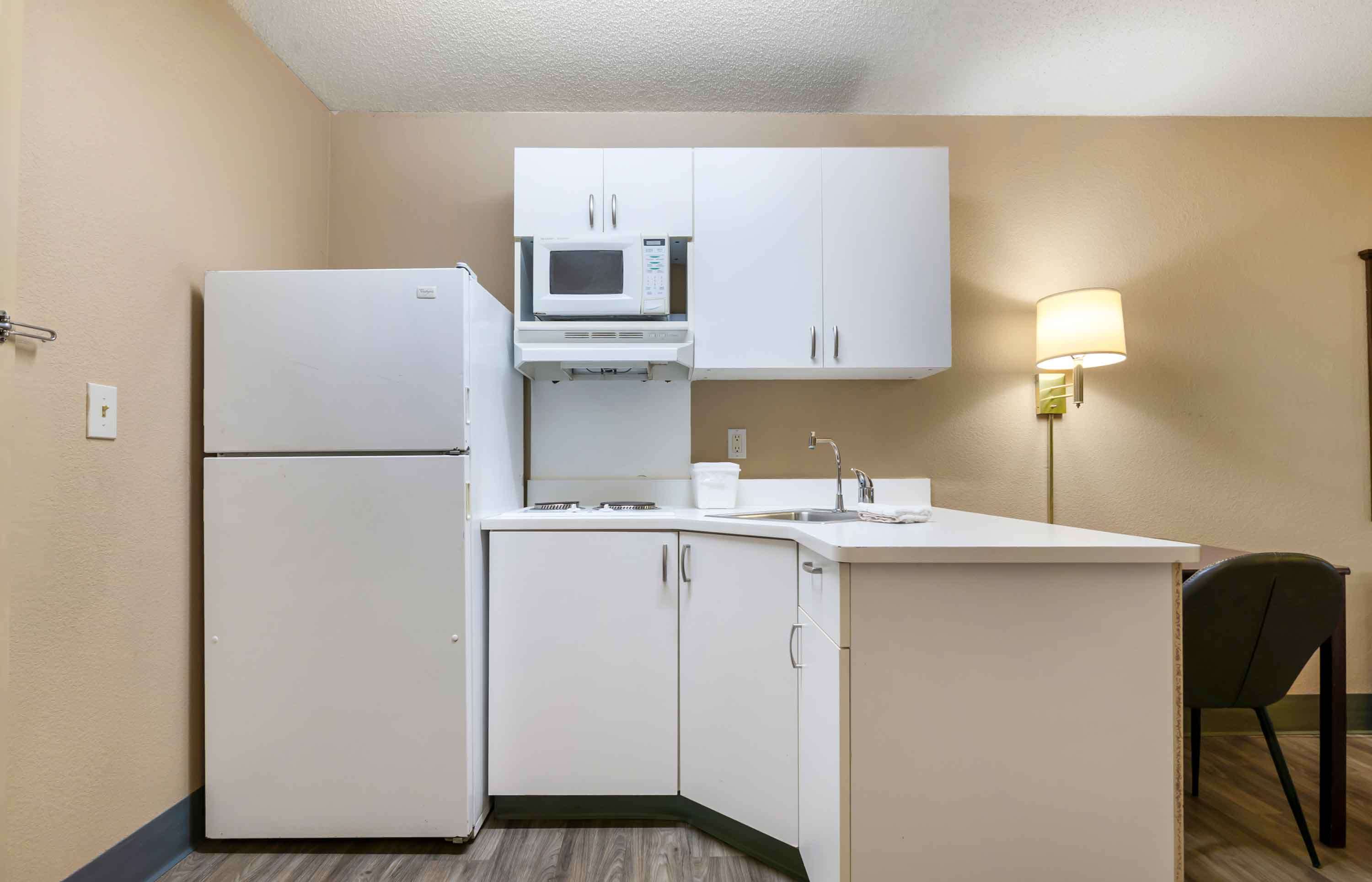 Extended Stay America Kansas City Overland Park Quivira Rd.