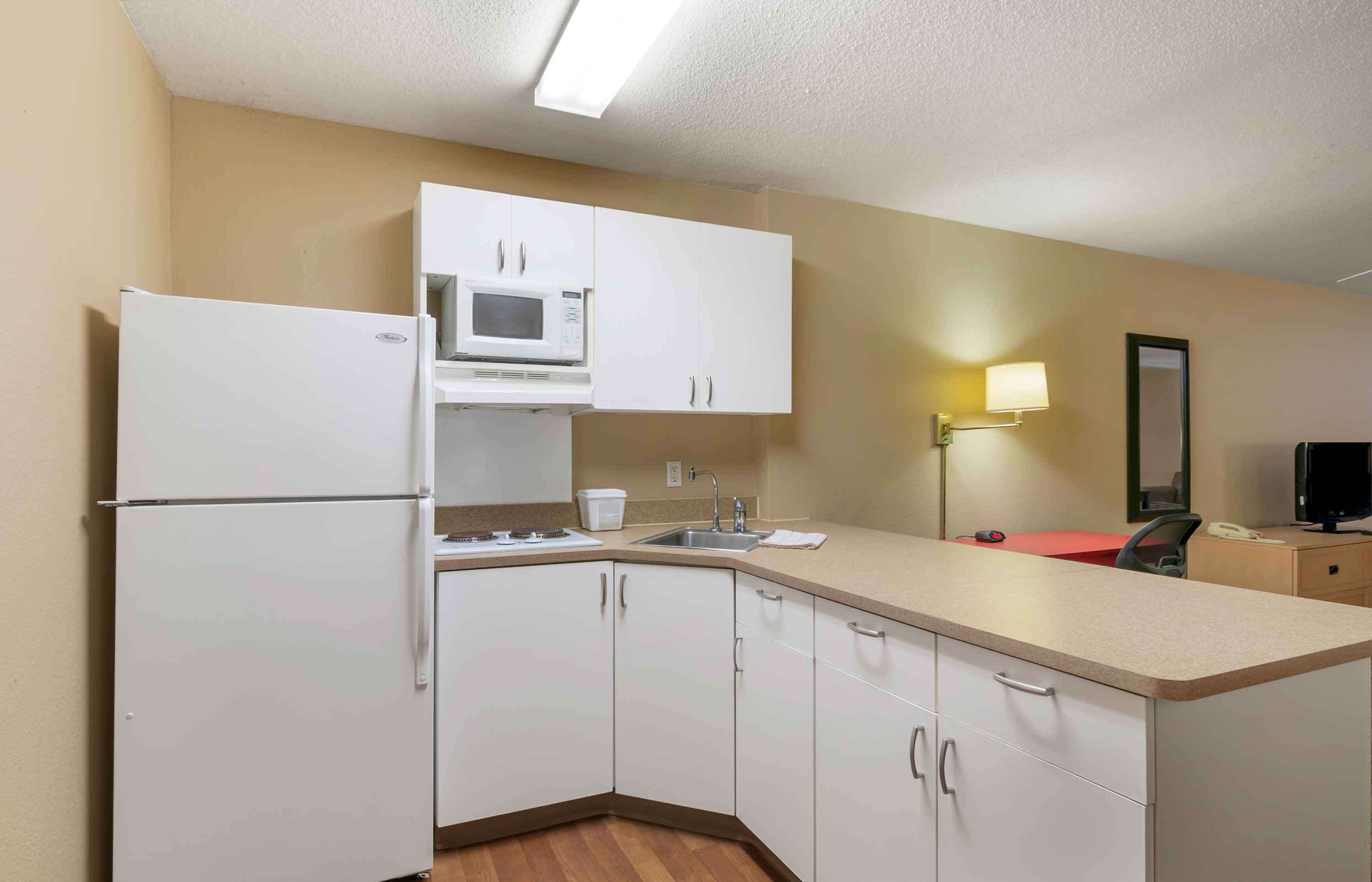 Extended Stay America Kansas City Overland Park Quivira Rd.